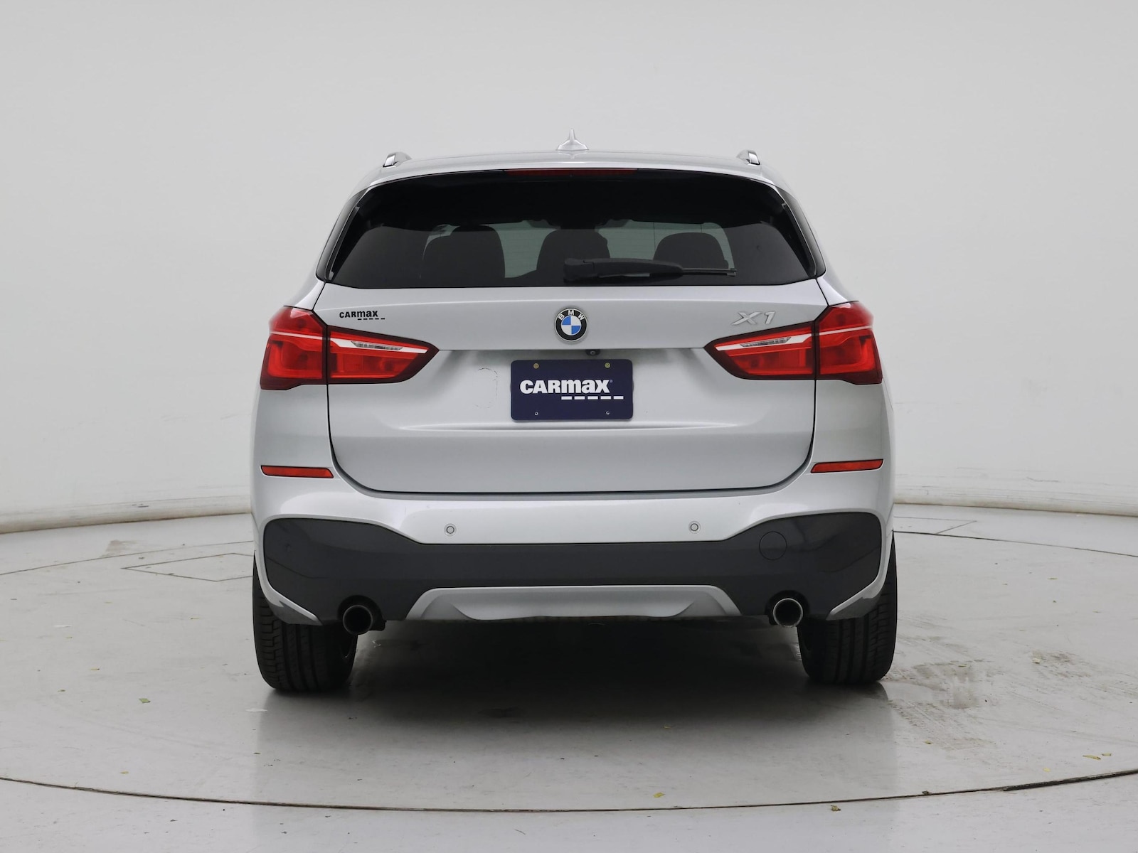 2017 BMW X1 28i - Photo 9