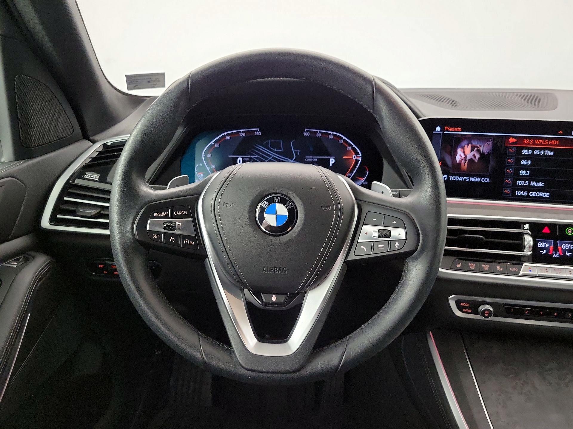 Thumbnail: 2022 BMW X5 - 10