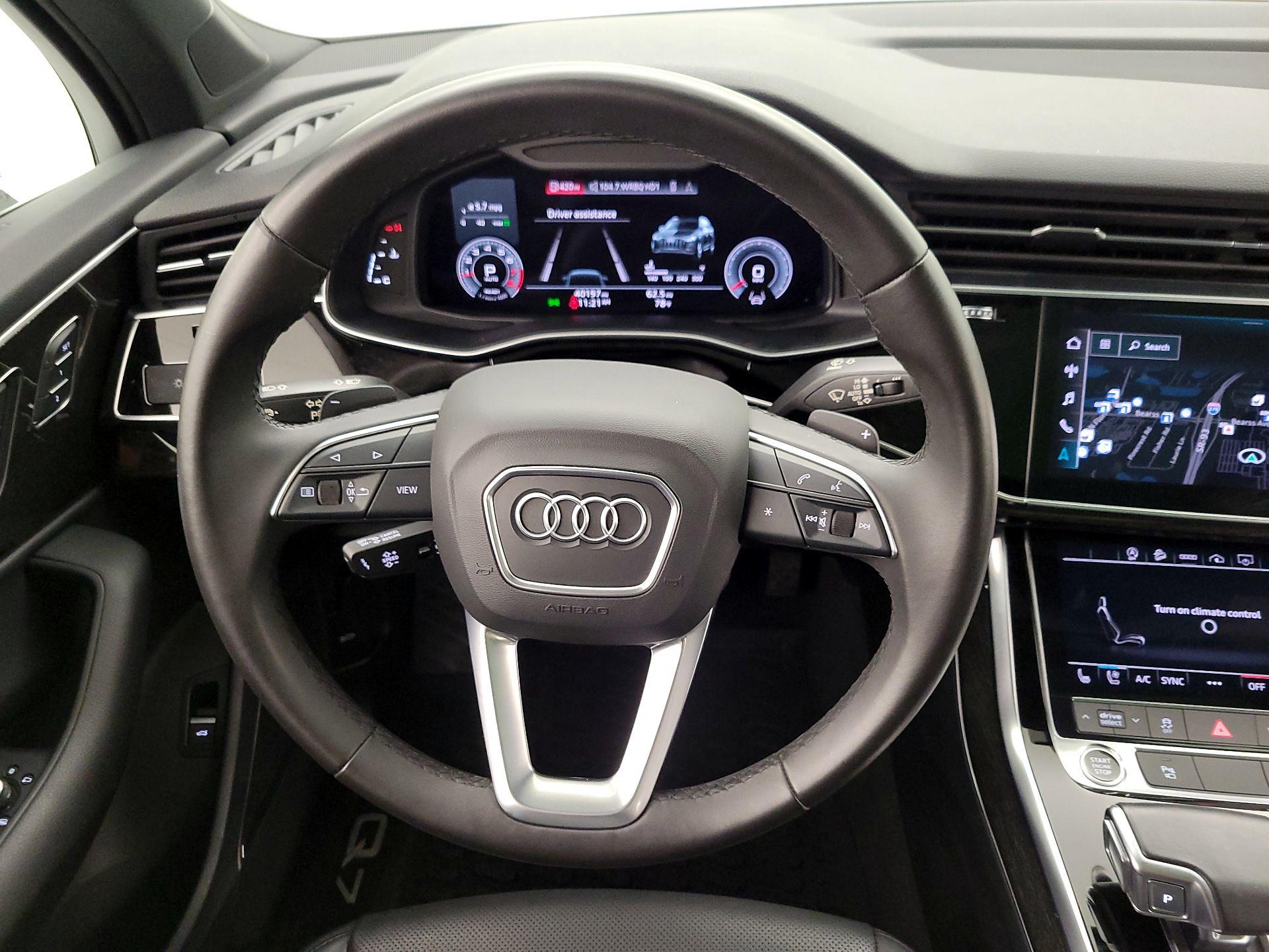 Thumbnail: 2021 Audi Q7 - 10