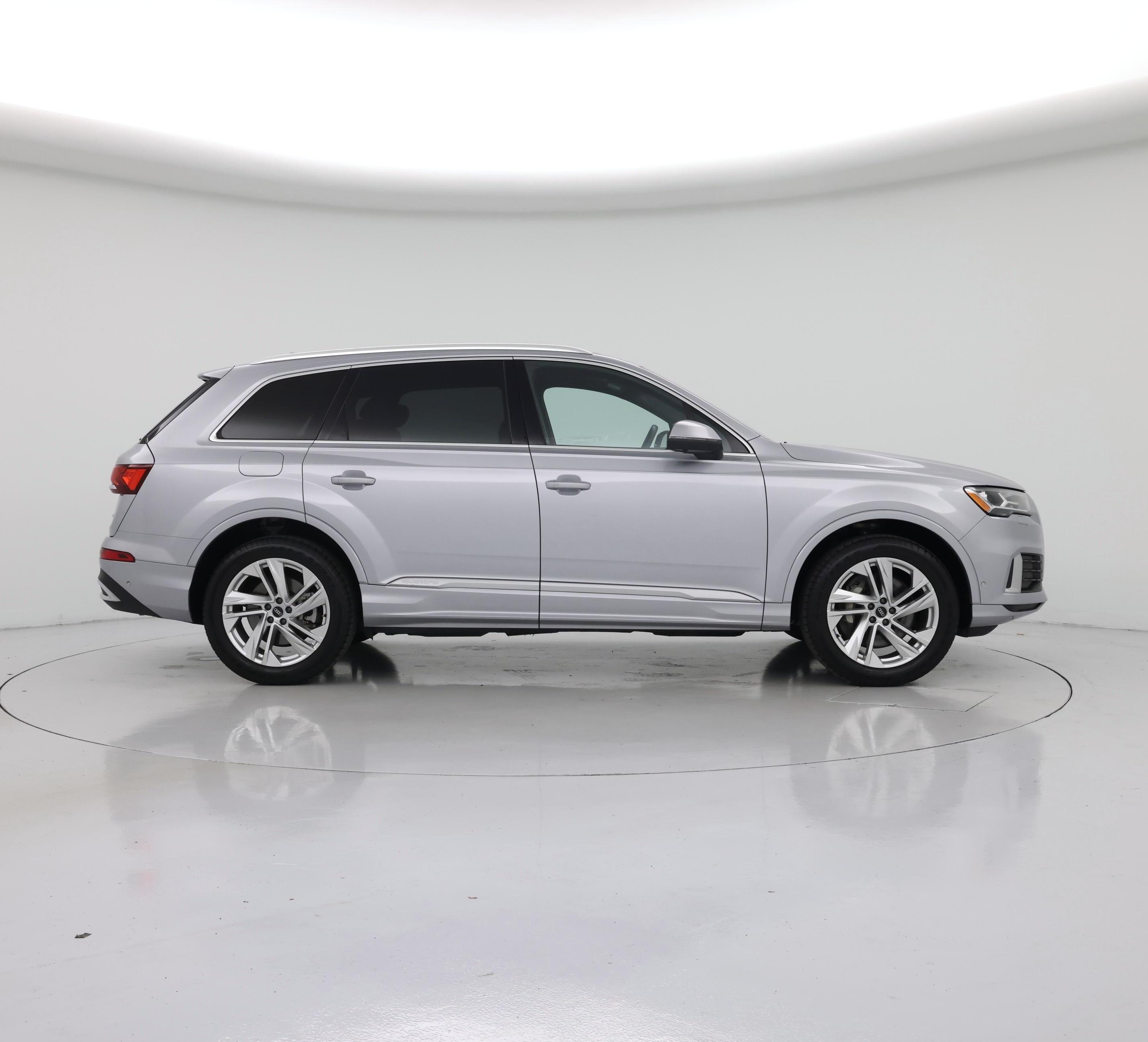 Thumbnail: 2021 Audi Q7 - 7