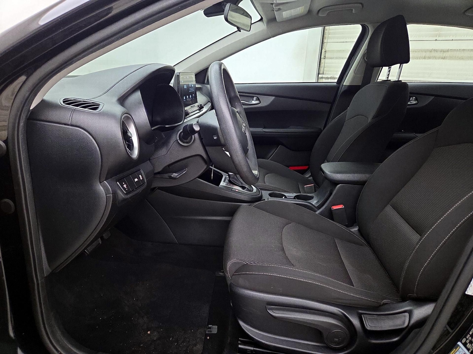 2019 Kia FORTE LXS - Photo 12