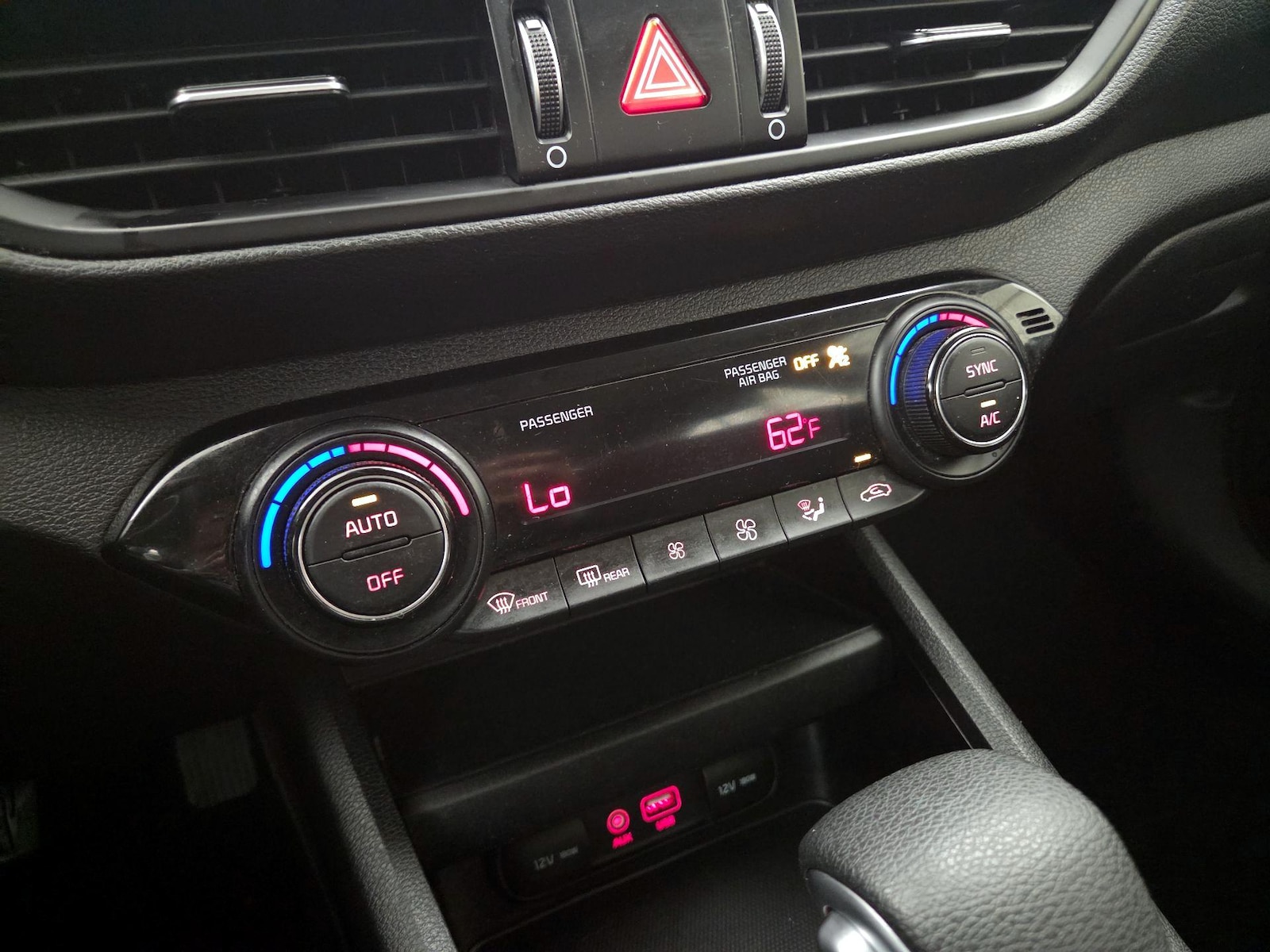 2019 Kia FORTE LXS - Photo 17