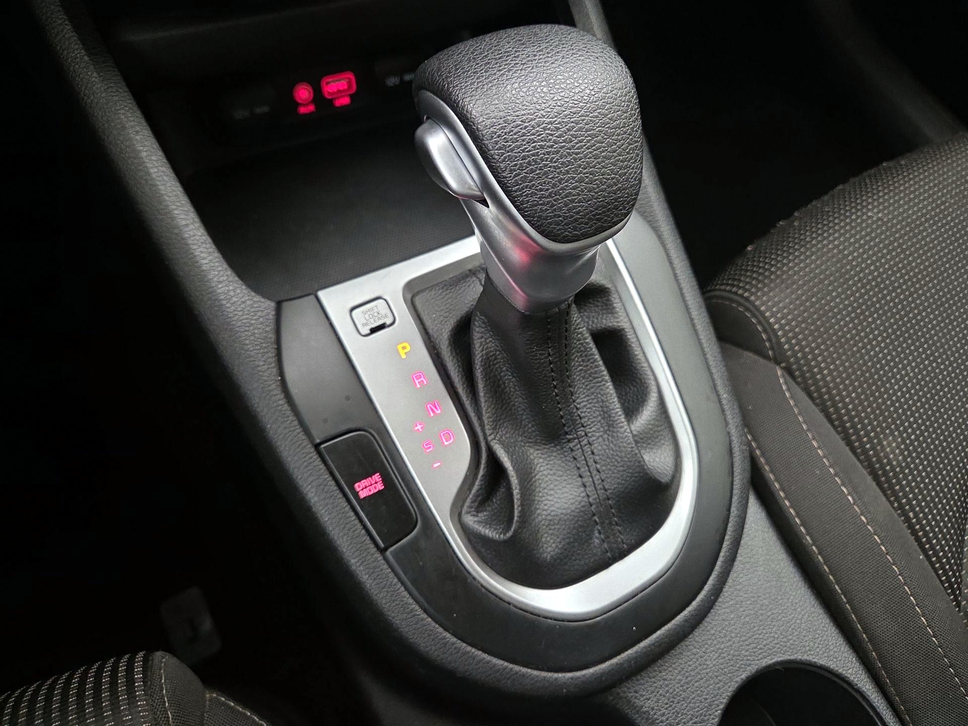 Thumbnail: 2019 Kia Forte - 17