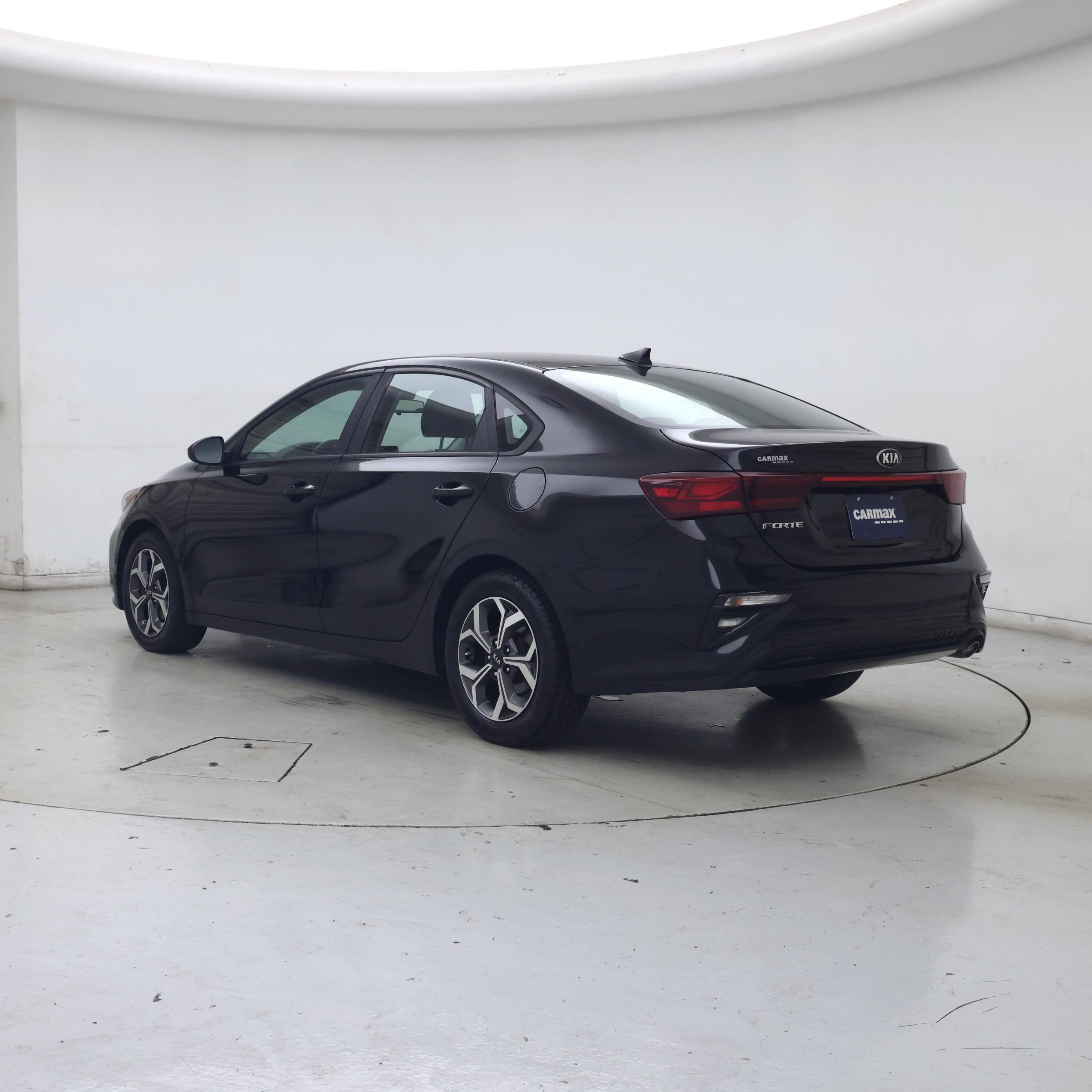 Thumbnail: 2019 Kia Forte - 2