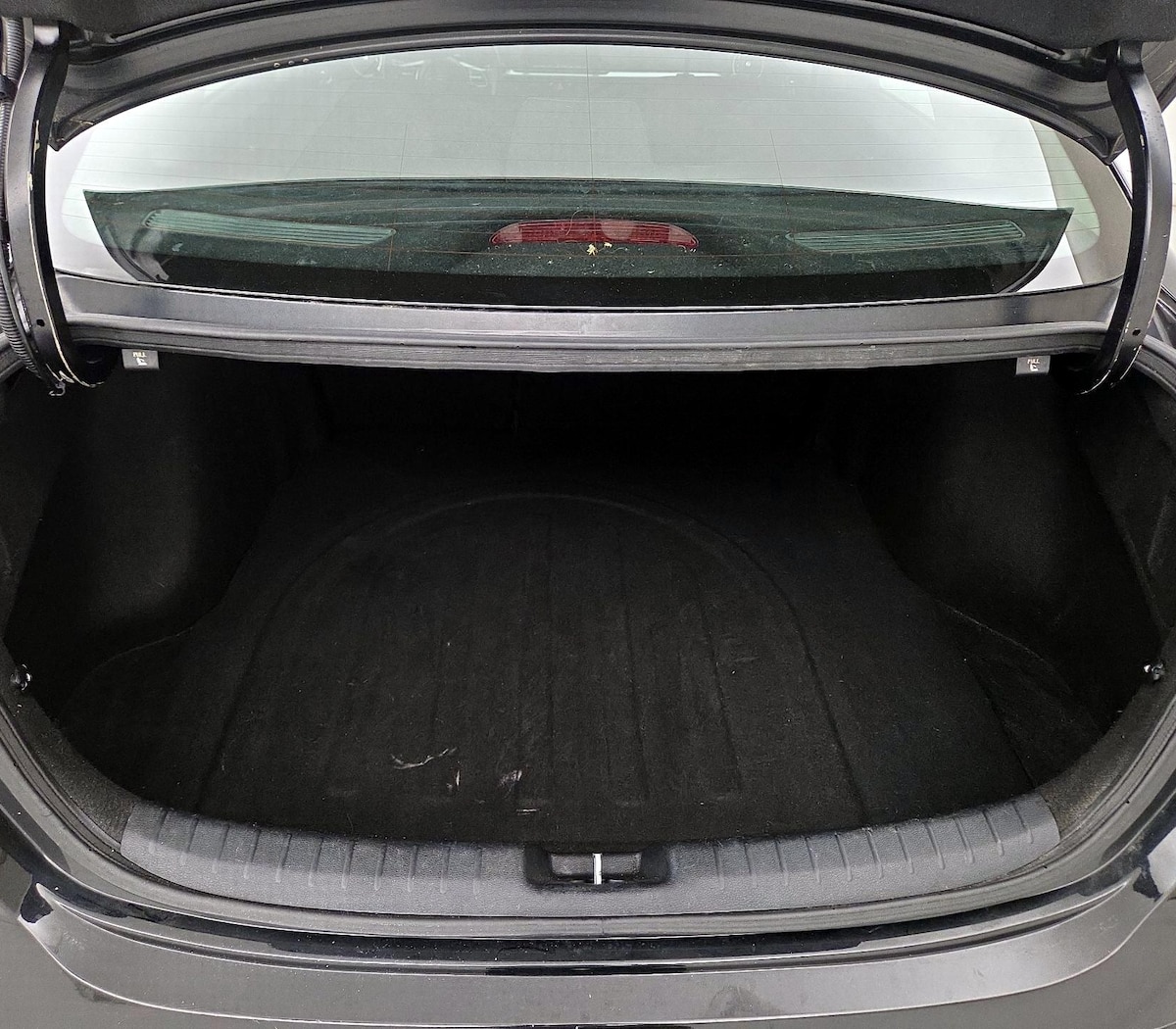 Trunk/Cargo (Seats Up)