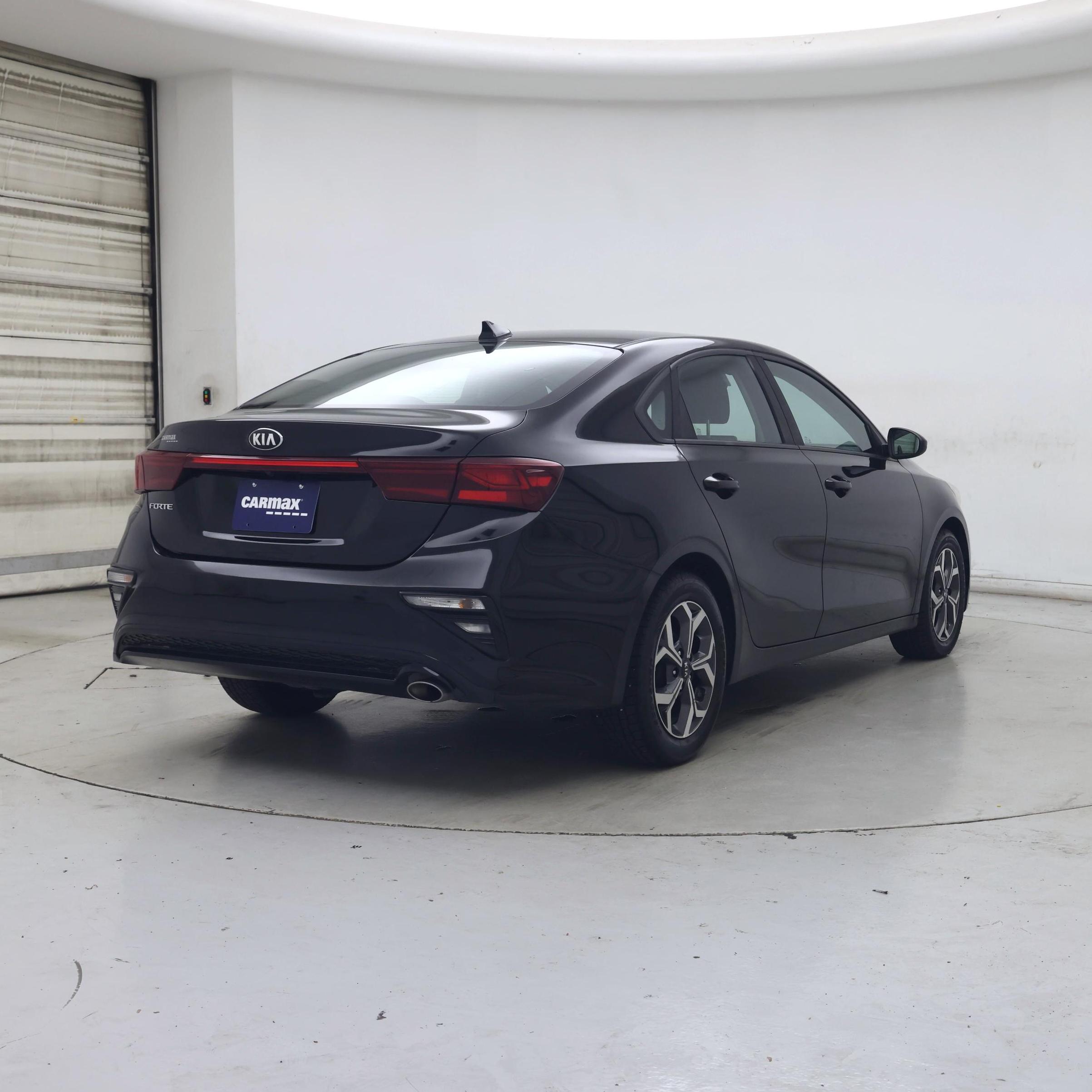 Thumbnail: 2019 Kia Forte - 8