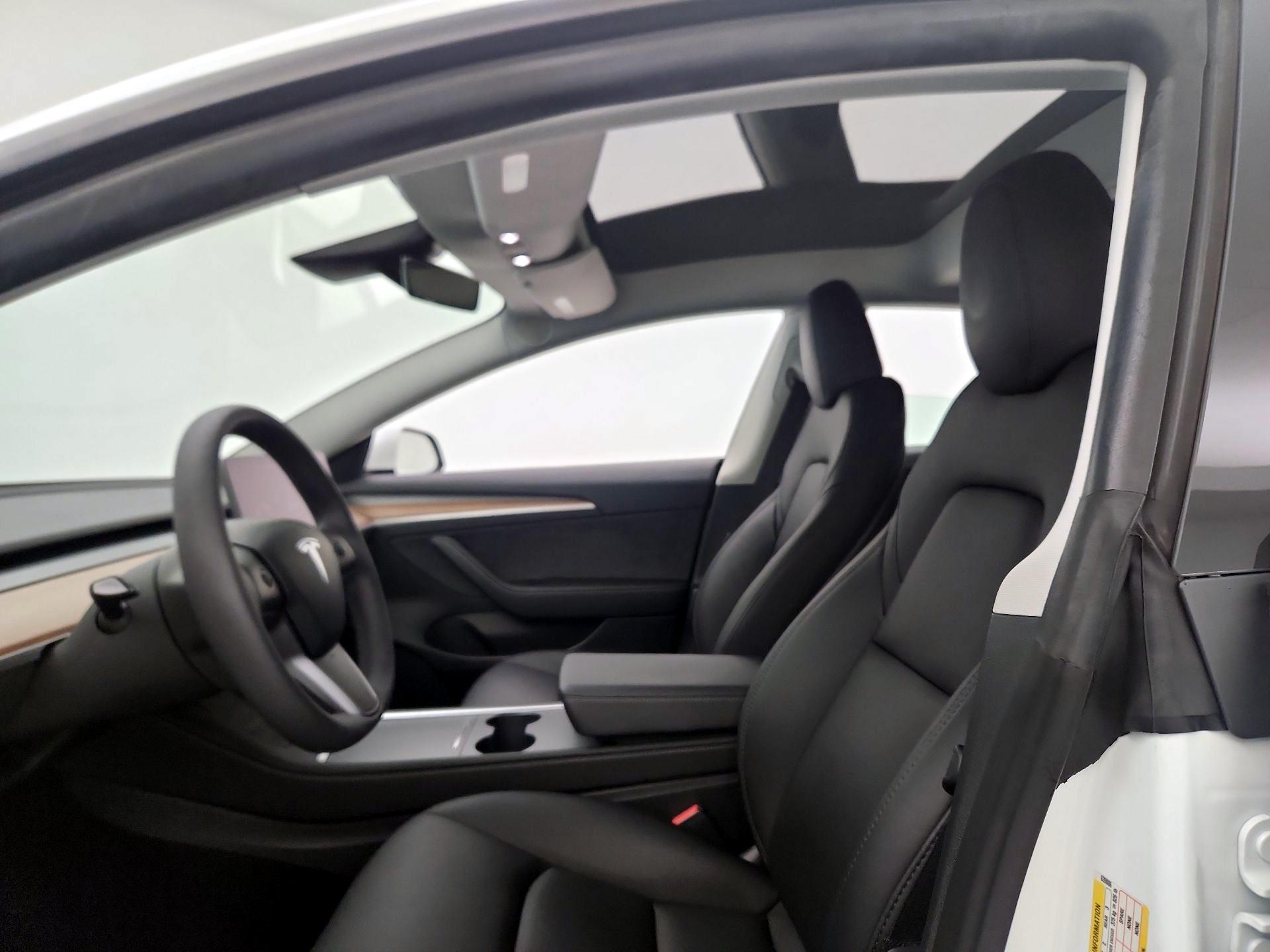 Thumbnail: 2023 Tesla Model 3 - 20