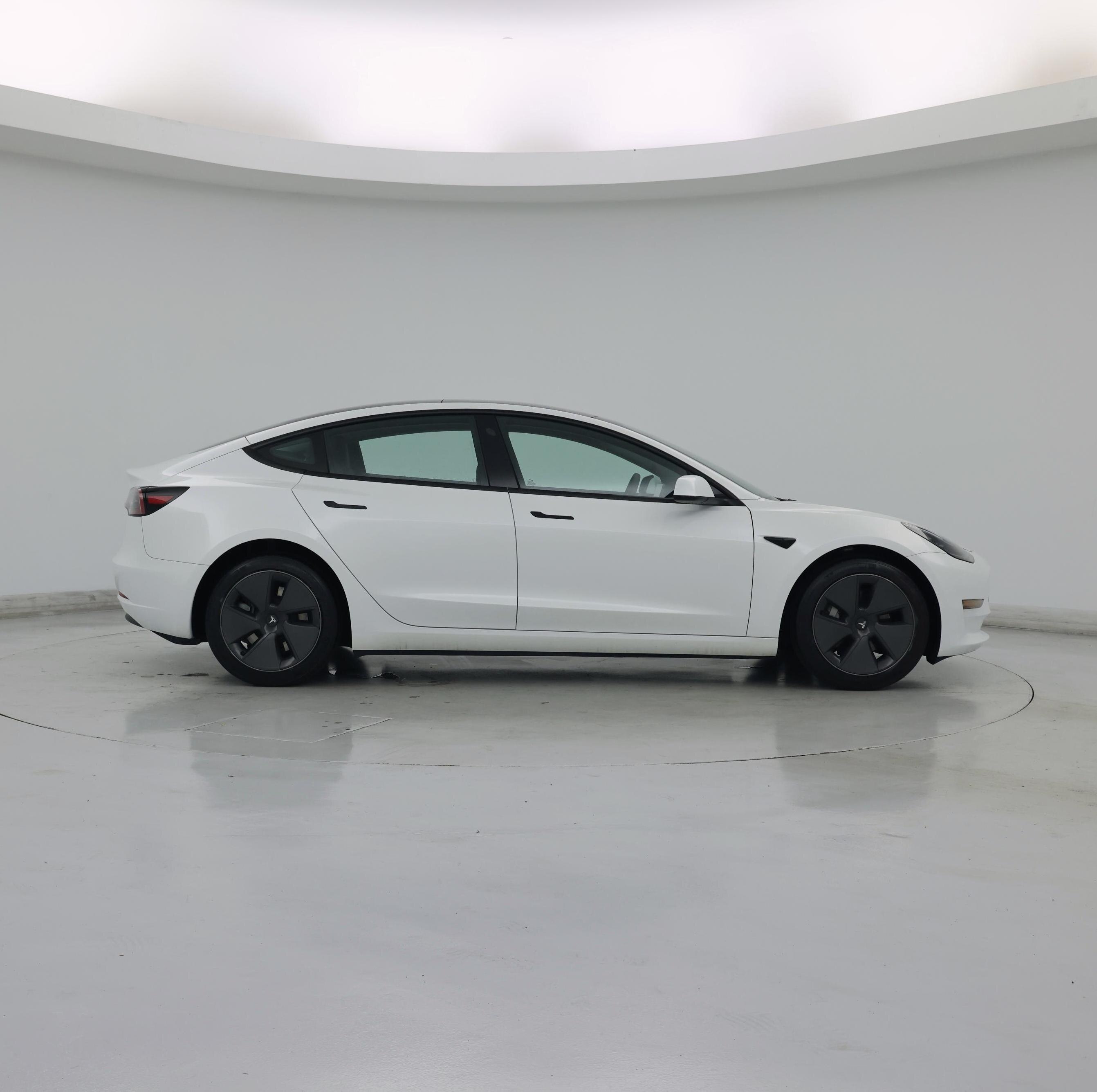 Thumbnail: 2023 Tesla Model 3 - 7