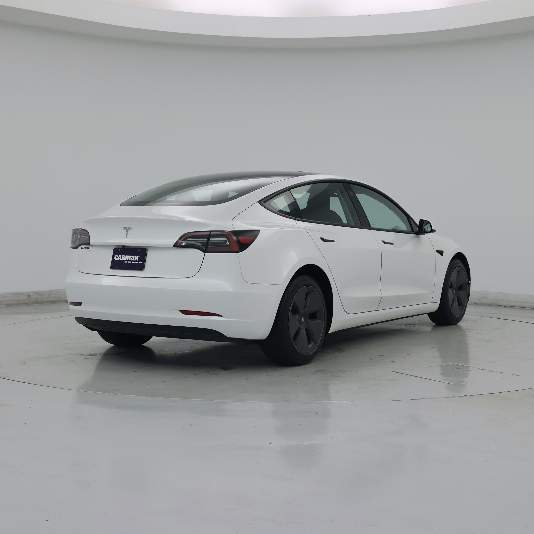Thumbnail: 2023 Tesla Model 3 - 8