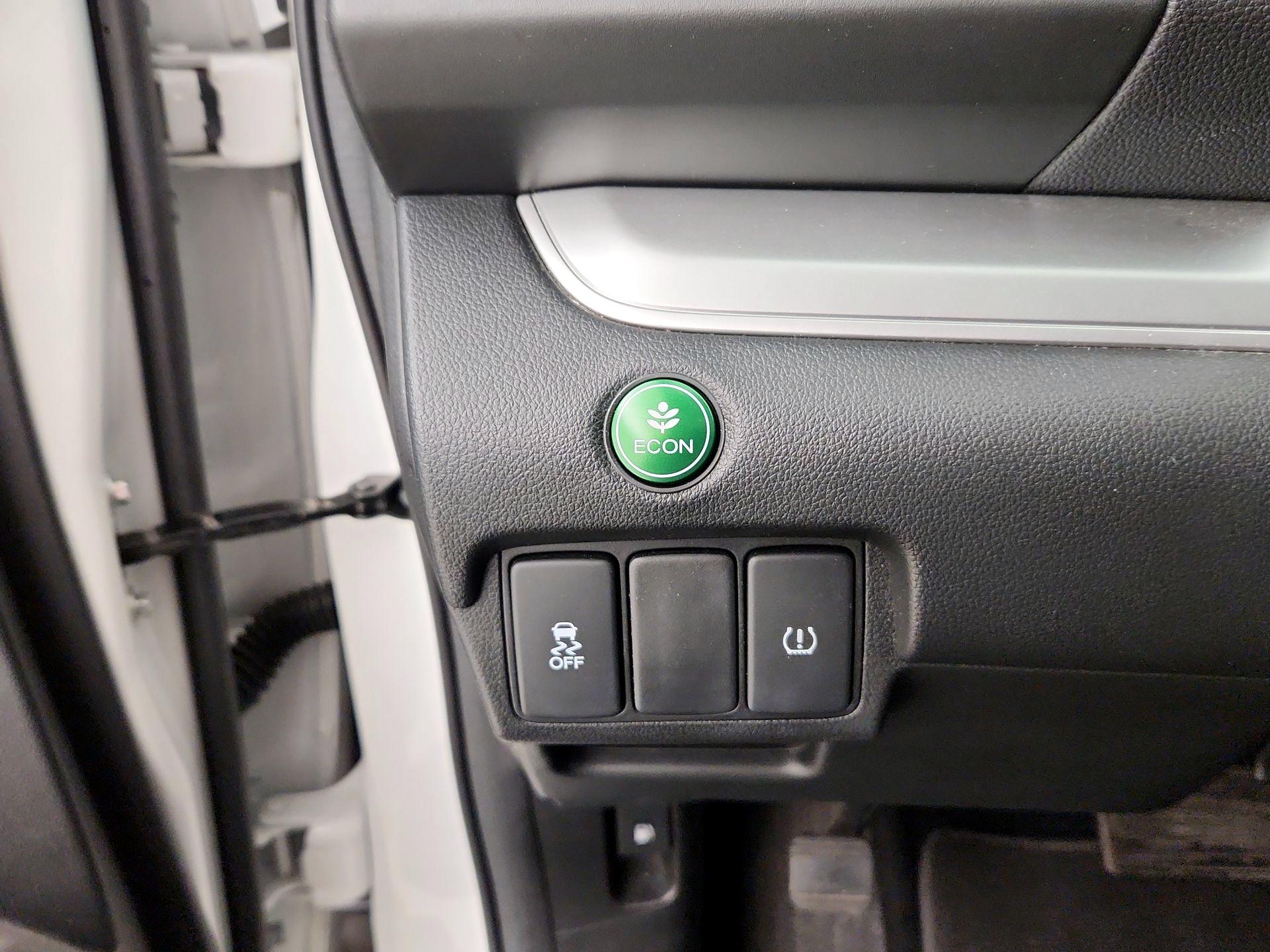 Thumbnail: 2016 Honda CR-V - 13