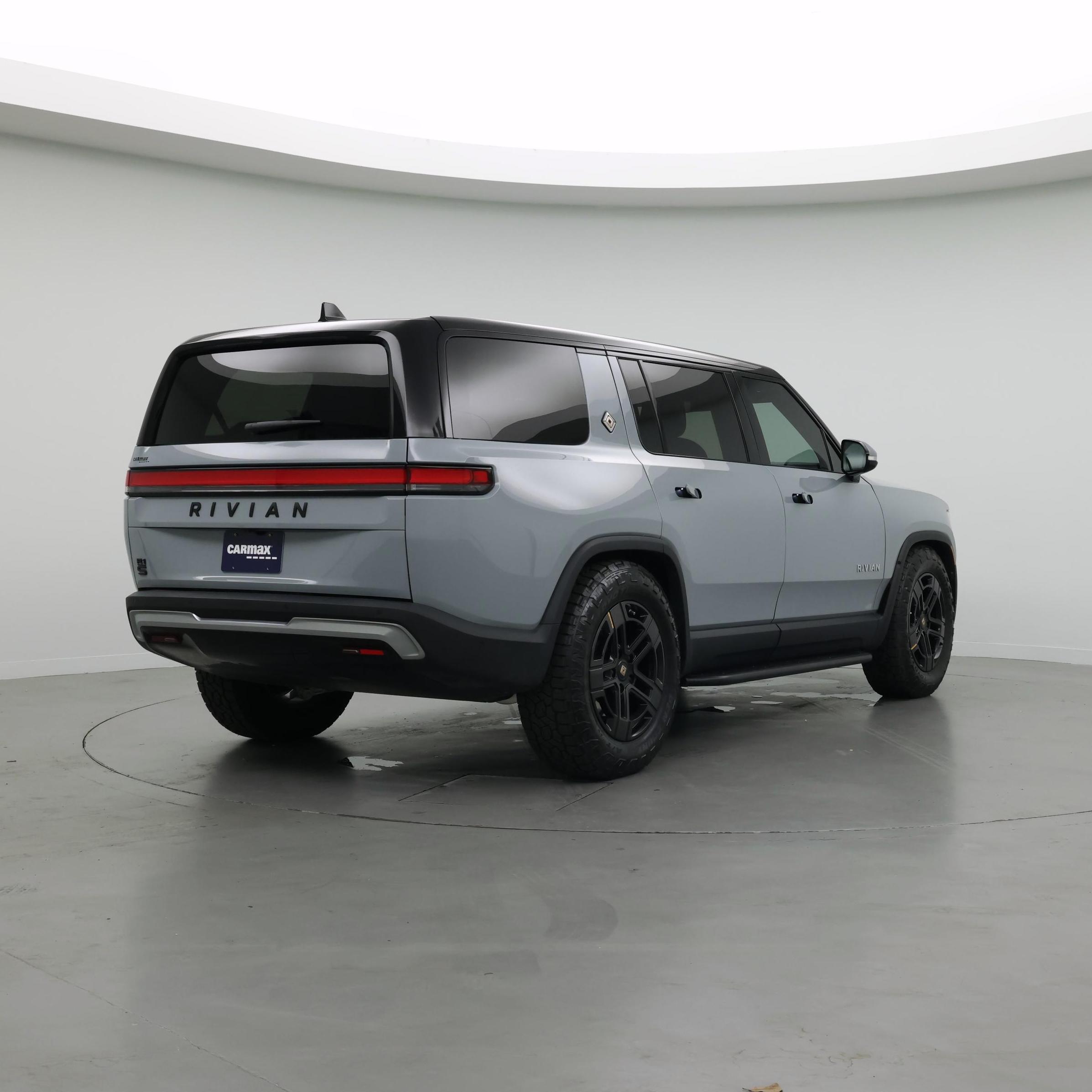 Thumbnail: 2024 Rivian R1S - 8