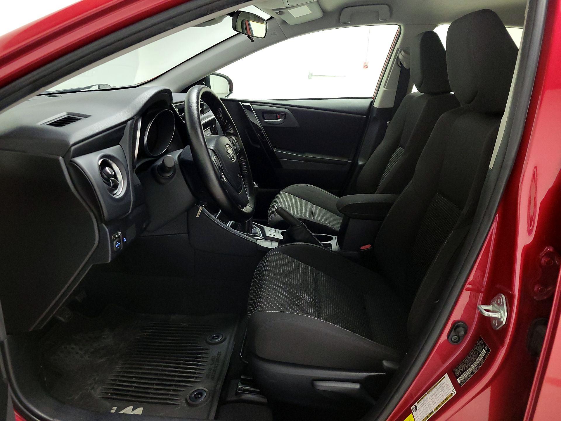 Thumbnail: 2017 Toyota Corolla iM - 11