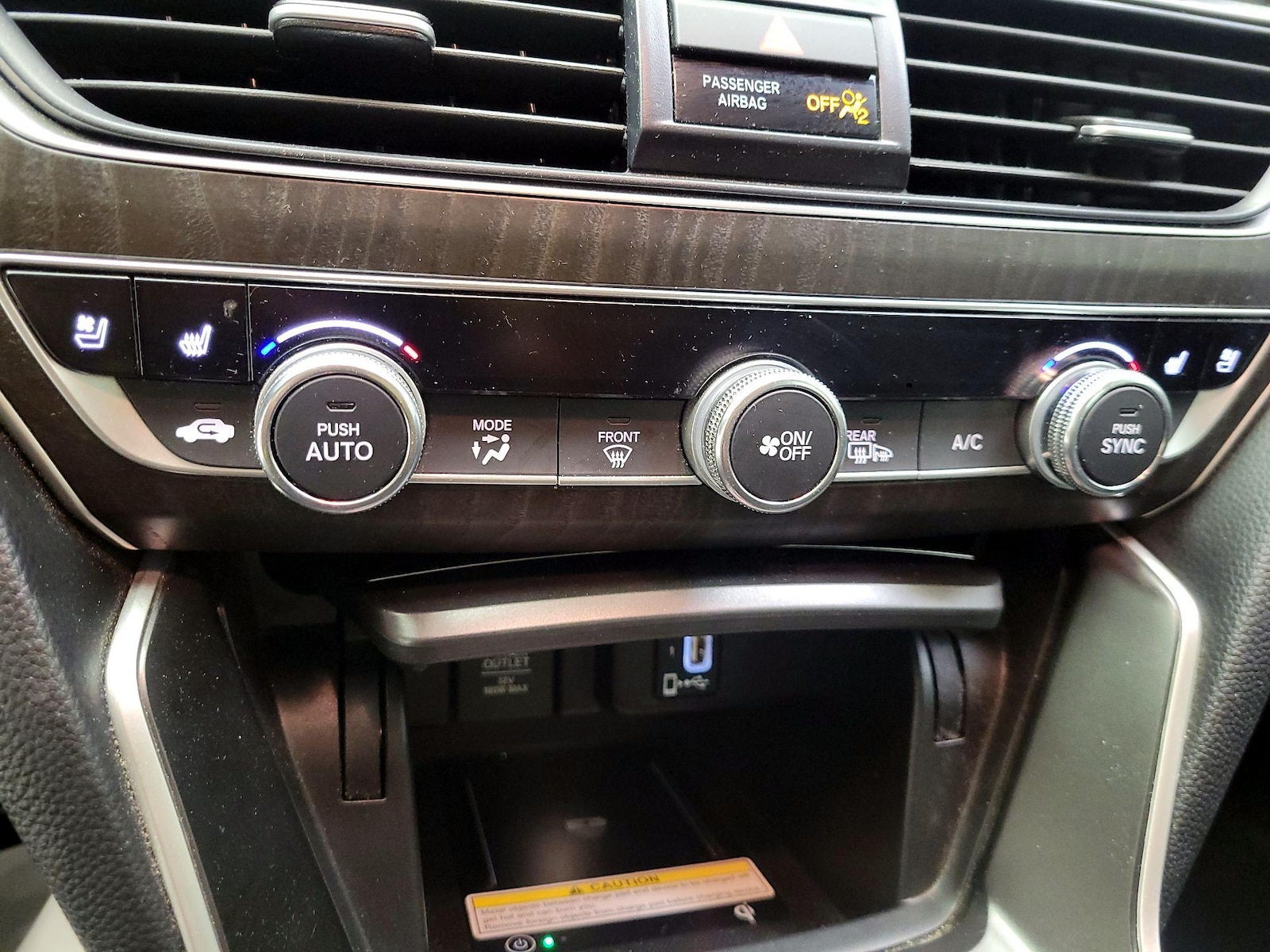 2020 Honda Accord Hybrid Touring - Photo 18
