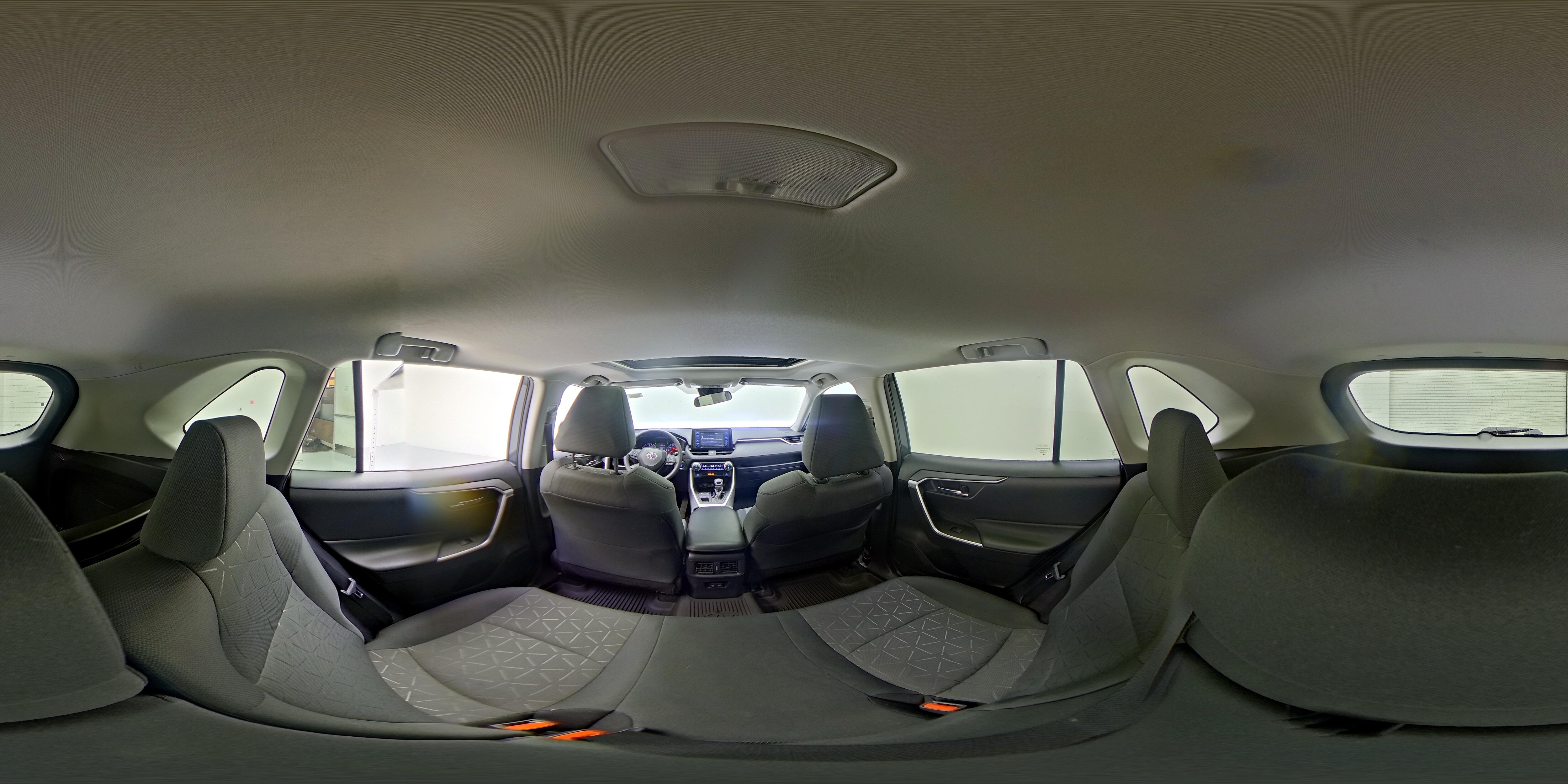 2021 Toyota RAV4 XLE - Photo 27