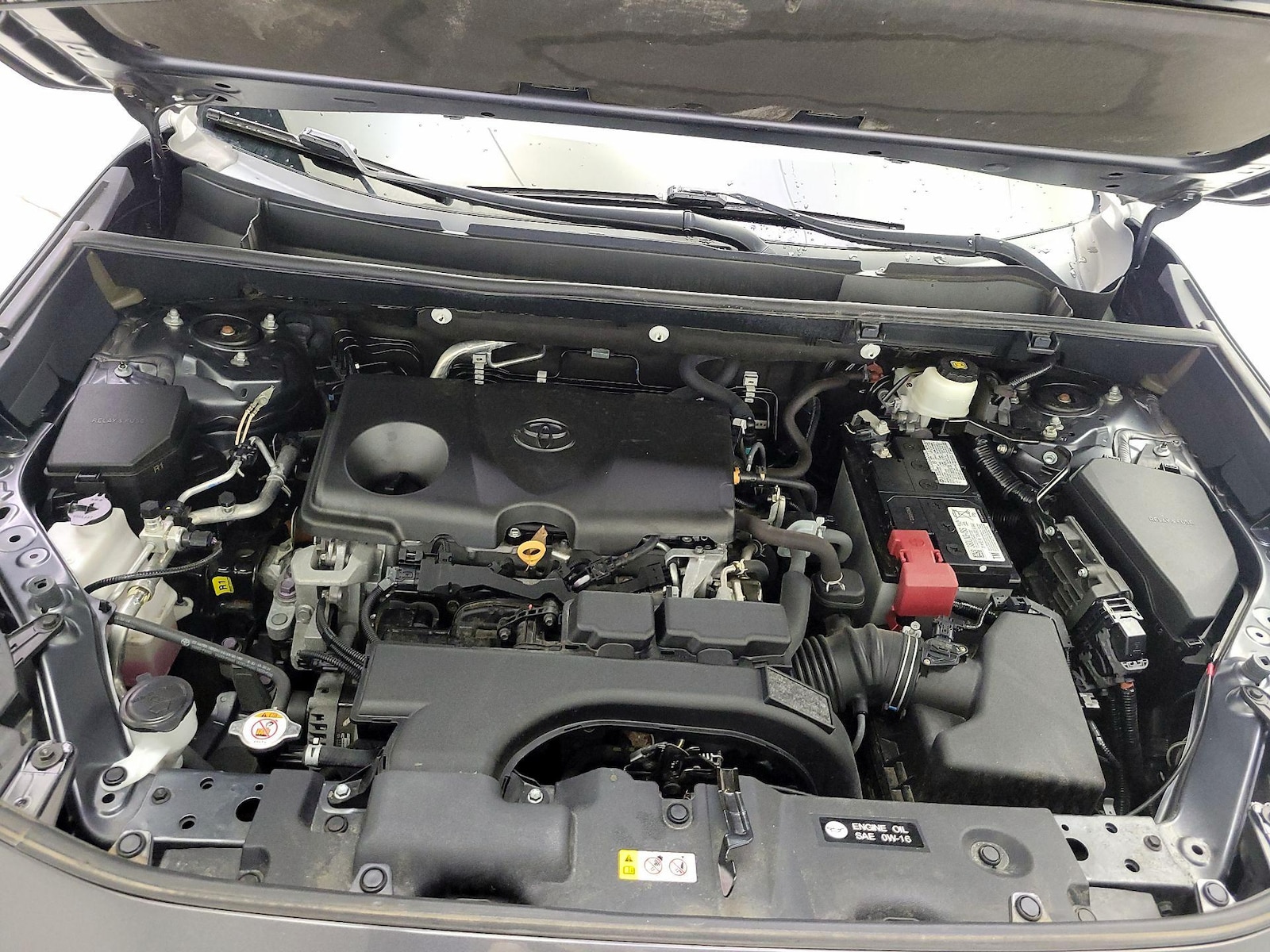 2021 Toyota RAV4 XLE - Photo 24