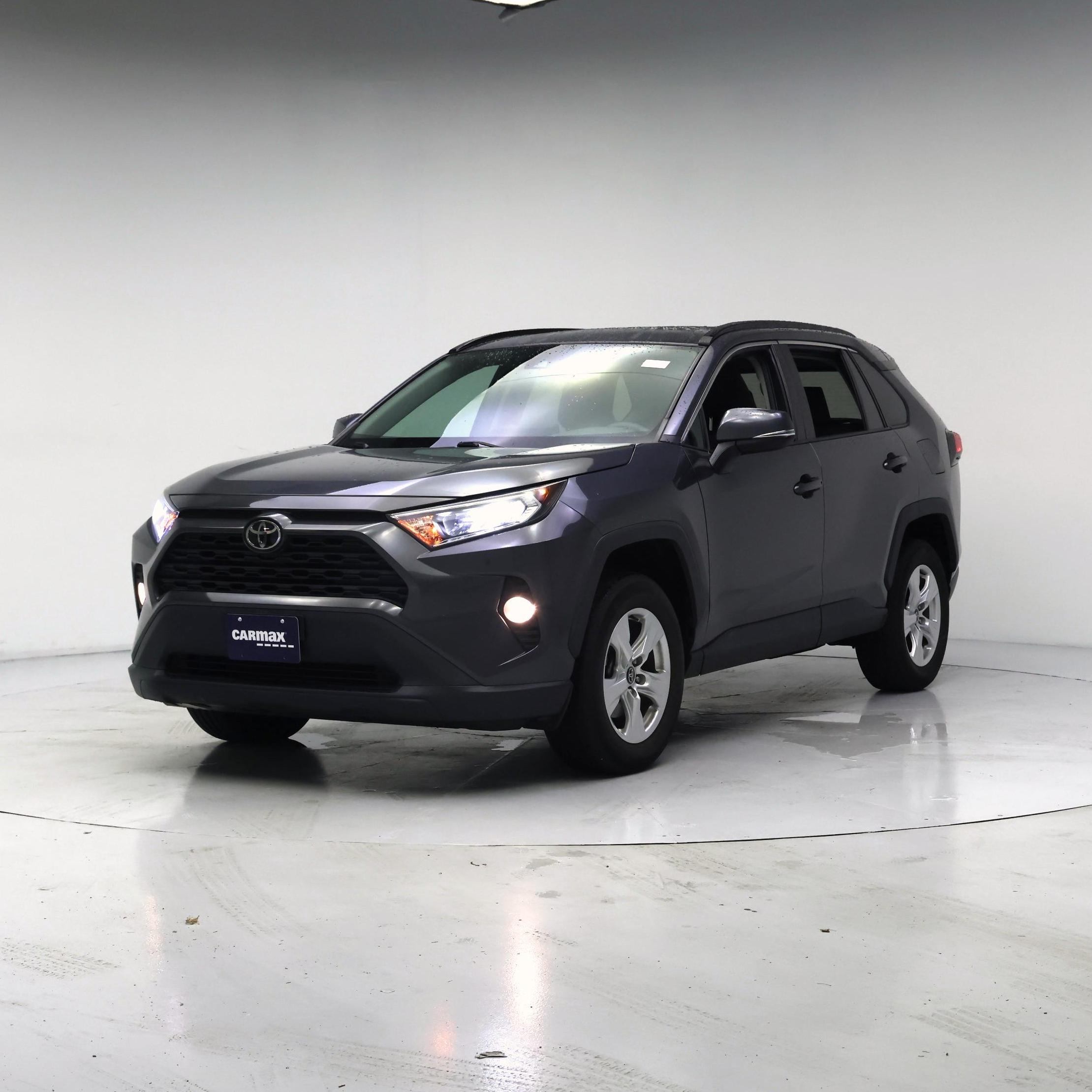 Thumbnail: 2021 Toyota RAV4 - 4