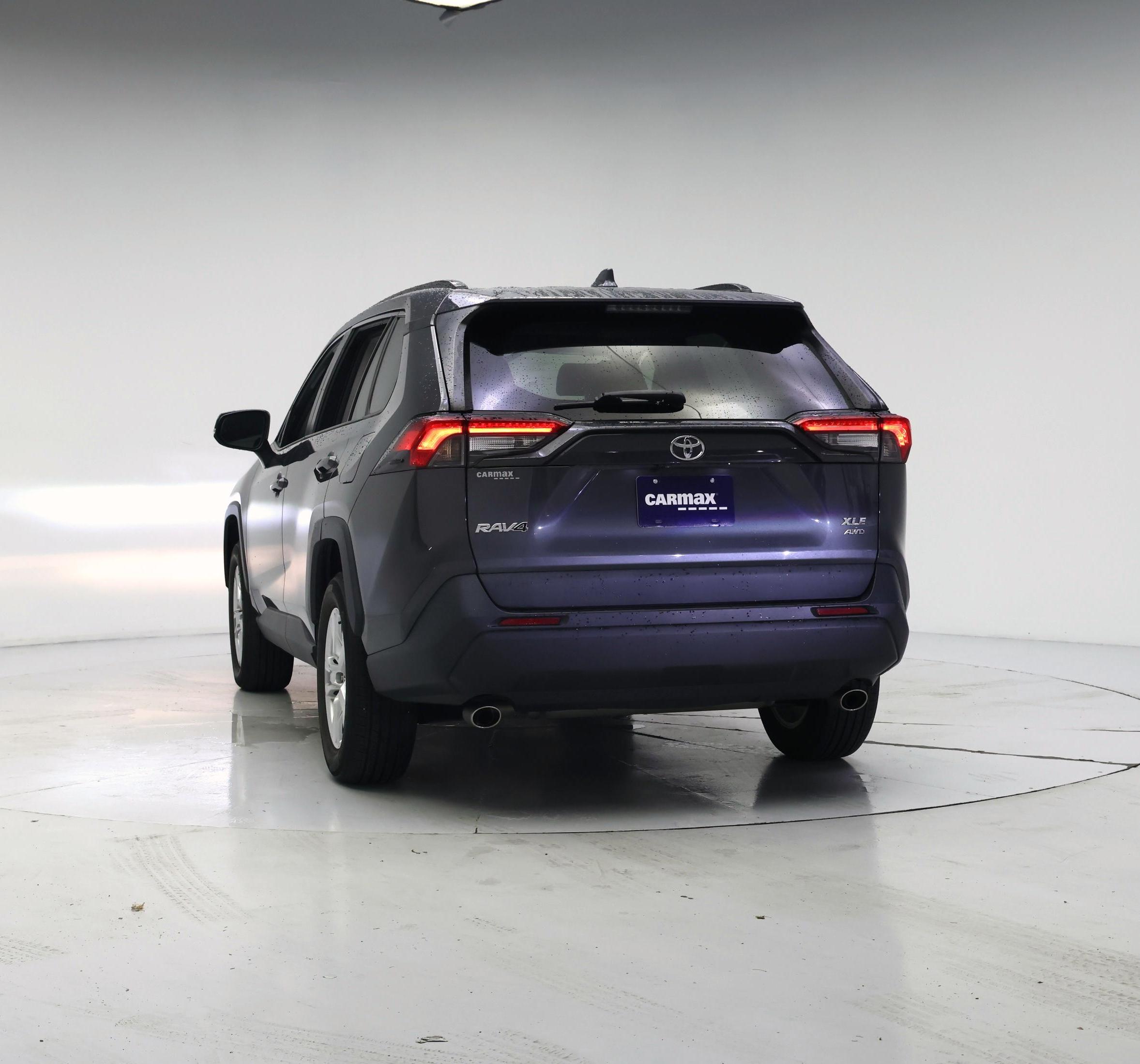 Thumbnail: 2021 Toyota RAV4 - 6