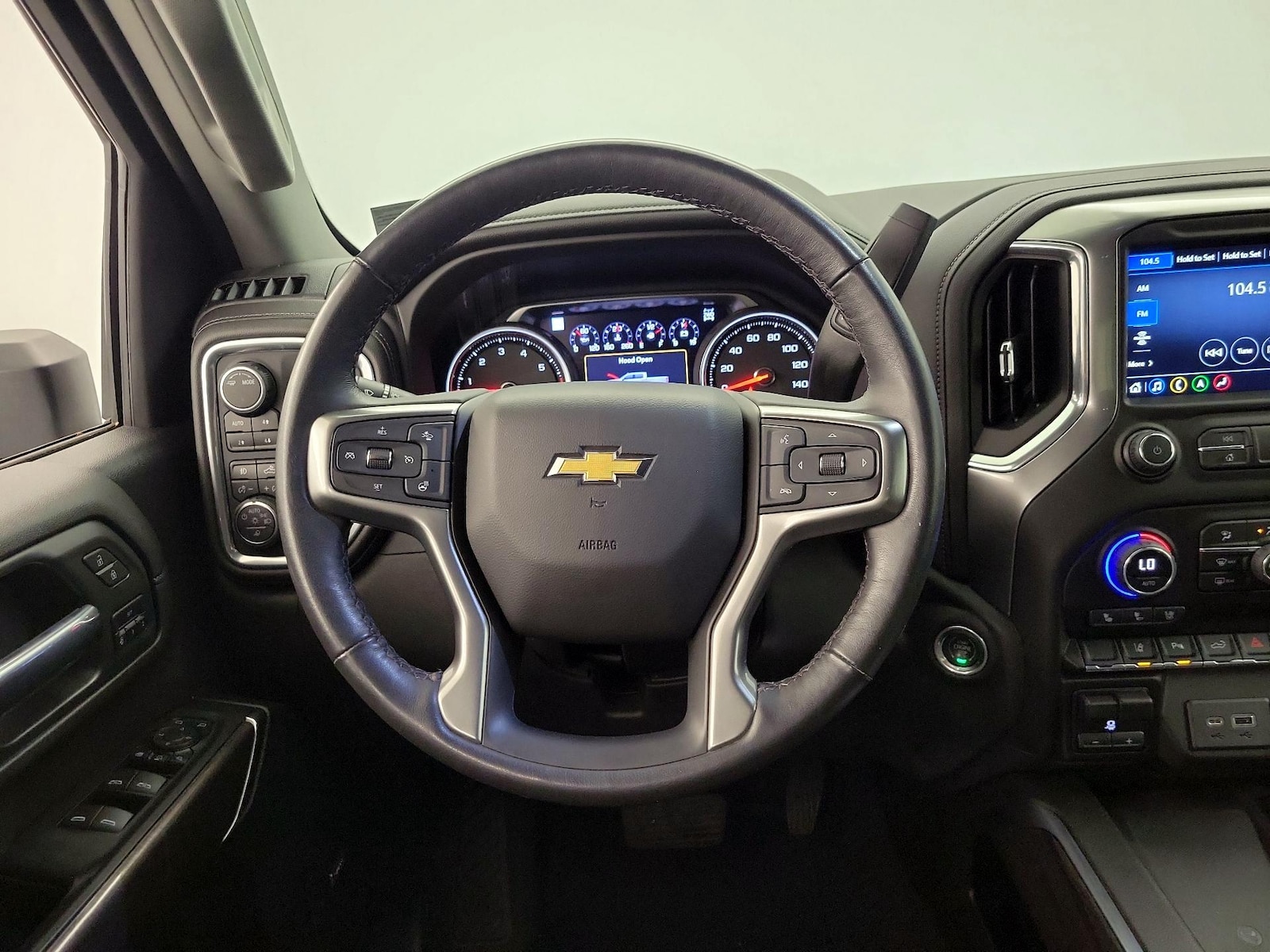 2022 Chevrolet Silverado 2500HD LTZ - Photo 11