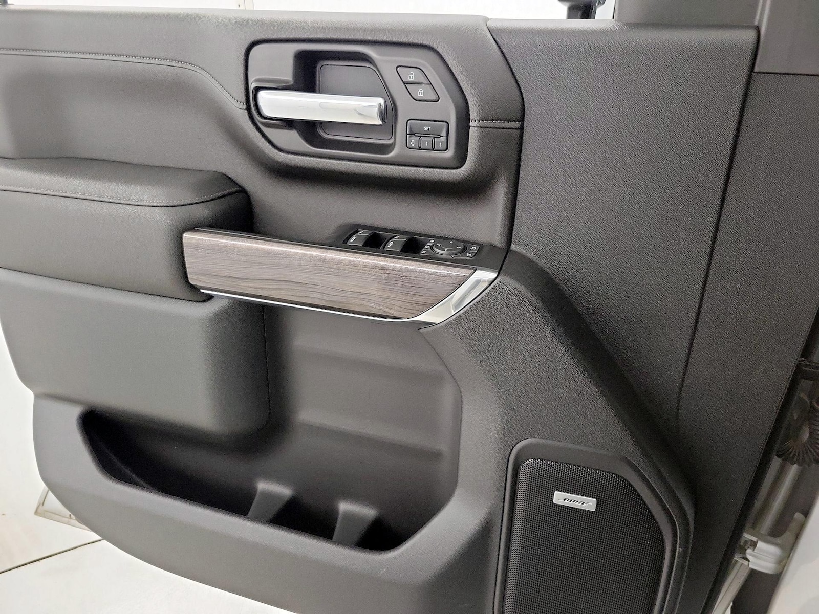 2022 Chevrolet Silverado 2500HD LTZ - Photo 13