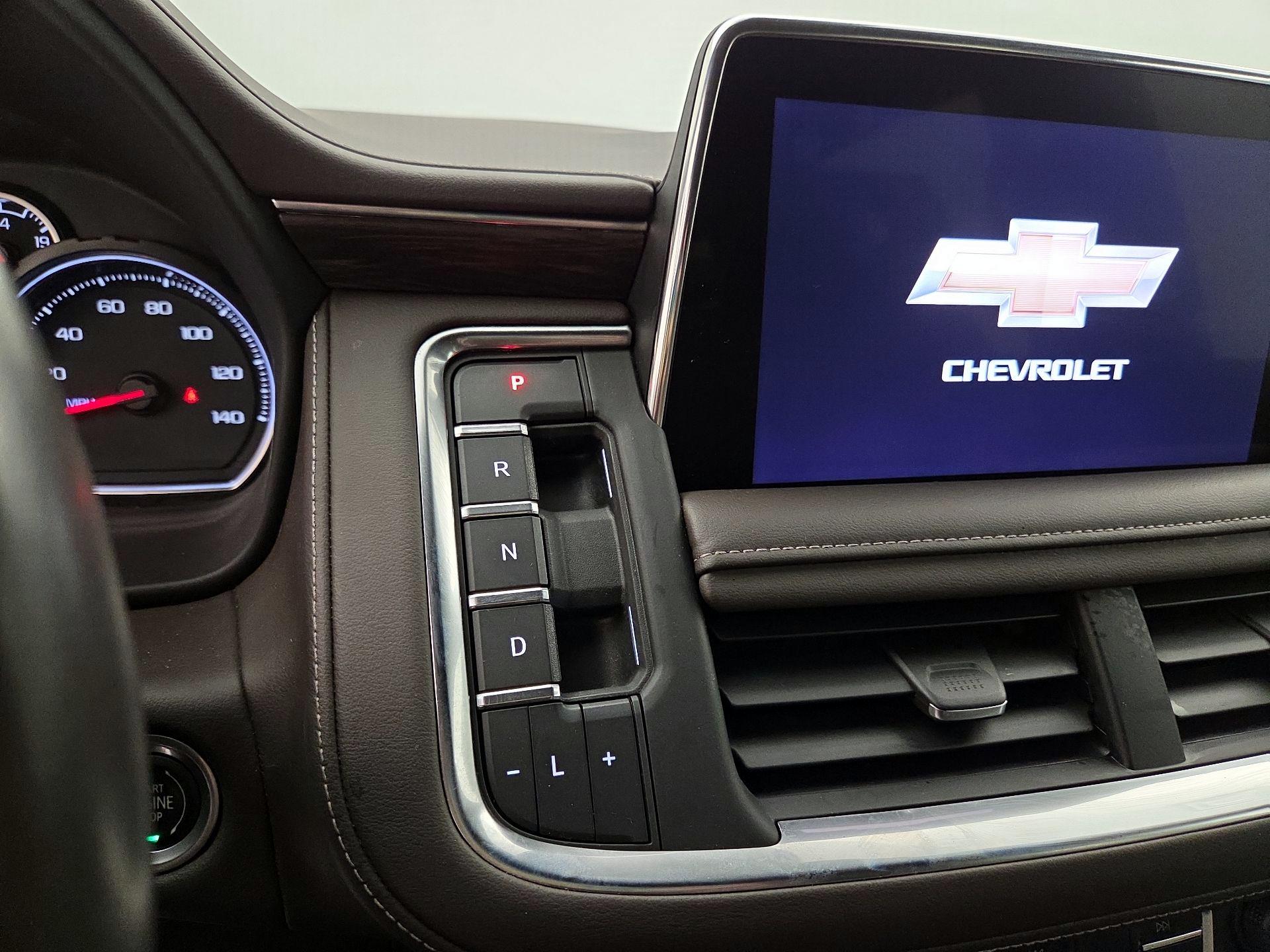 Thumbnail: 2021 Chevrolet Suburban - 17