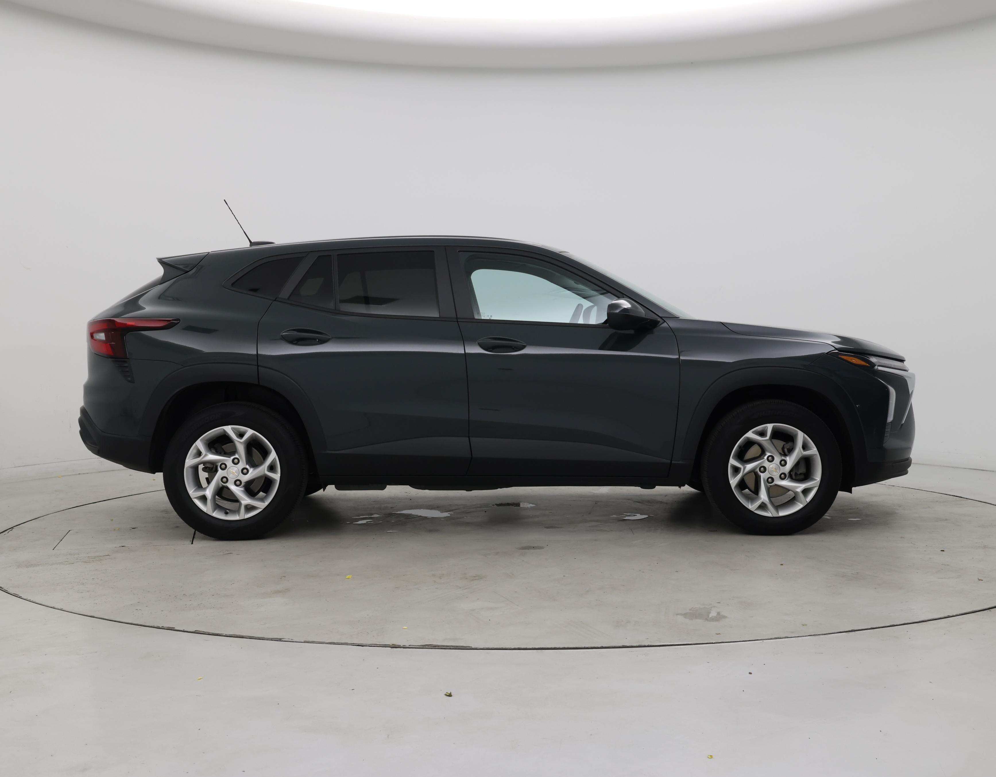 Thumbnail: 2025 Chevrolet Trax - 7