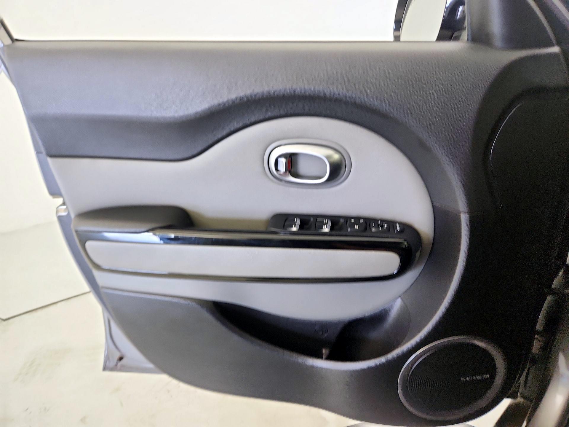 Thumbnail: 2019 Kia Soul - 12