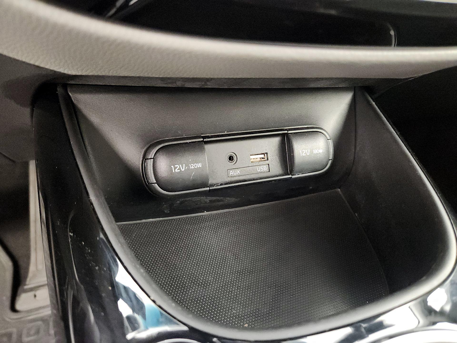 Thumbnail: 2019 Kia Soul - 18