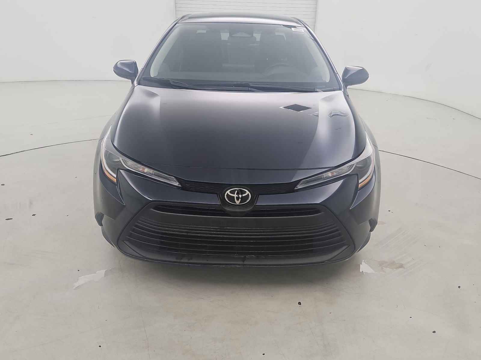 2025 Toyota Corolla LE - Photo 2