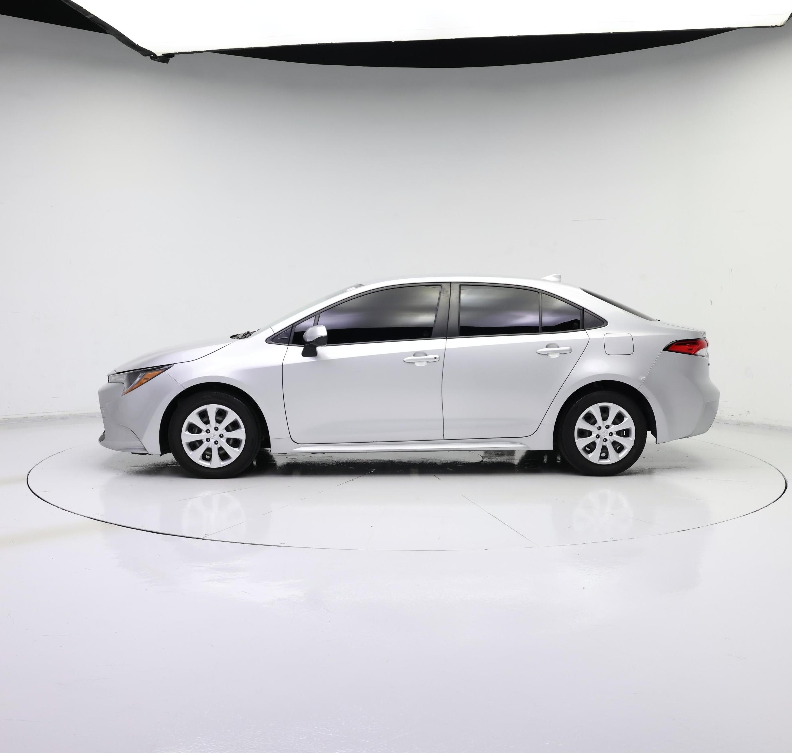 Thumbnail: 2022 Toyota Corolla - 3