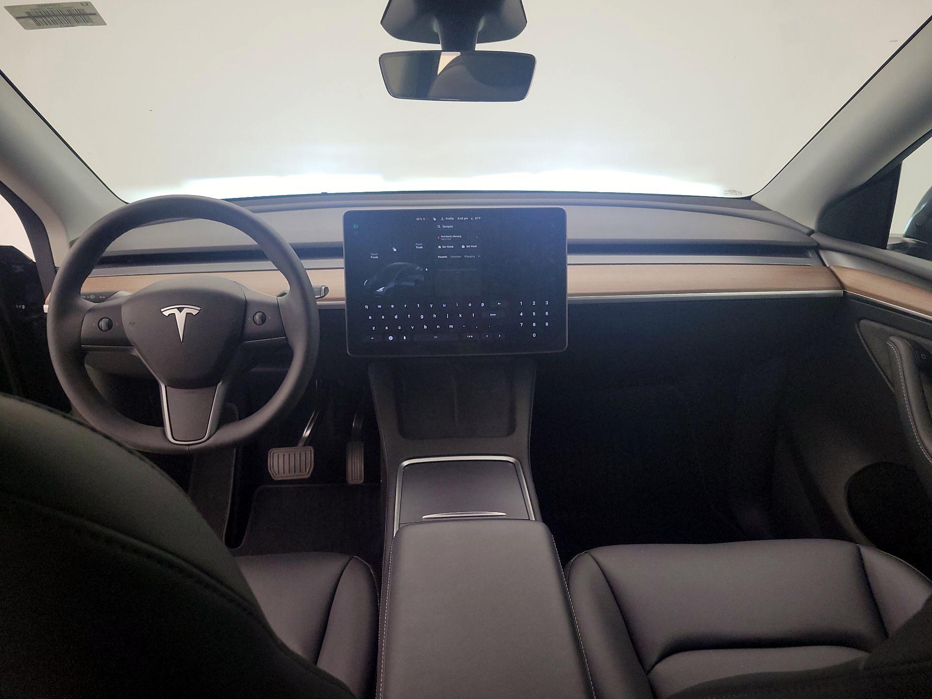 Thumbnail: 2024 Tesla Model Y - 9