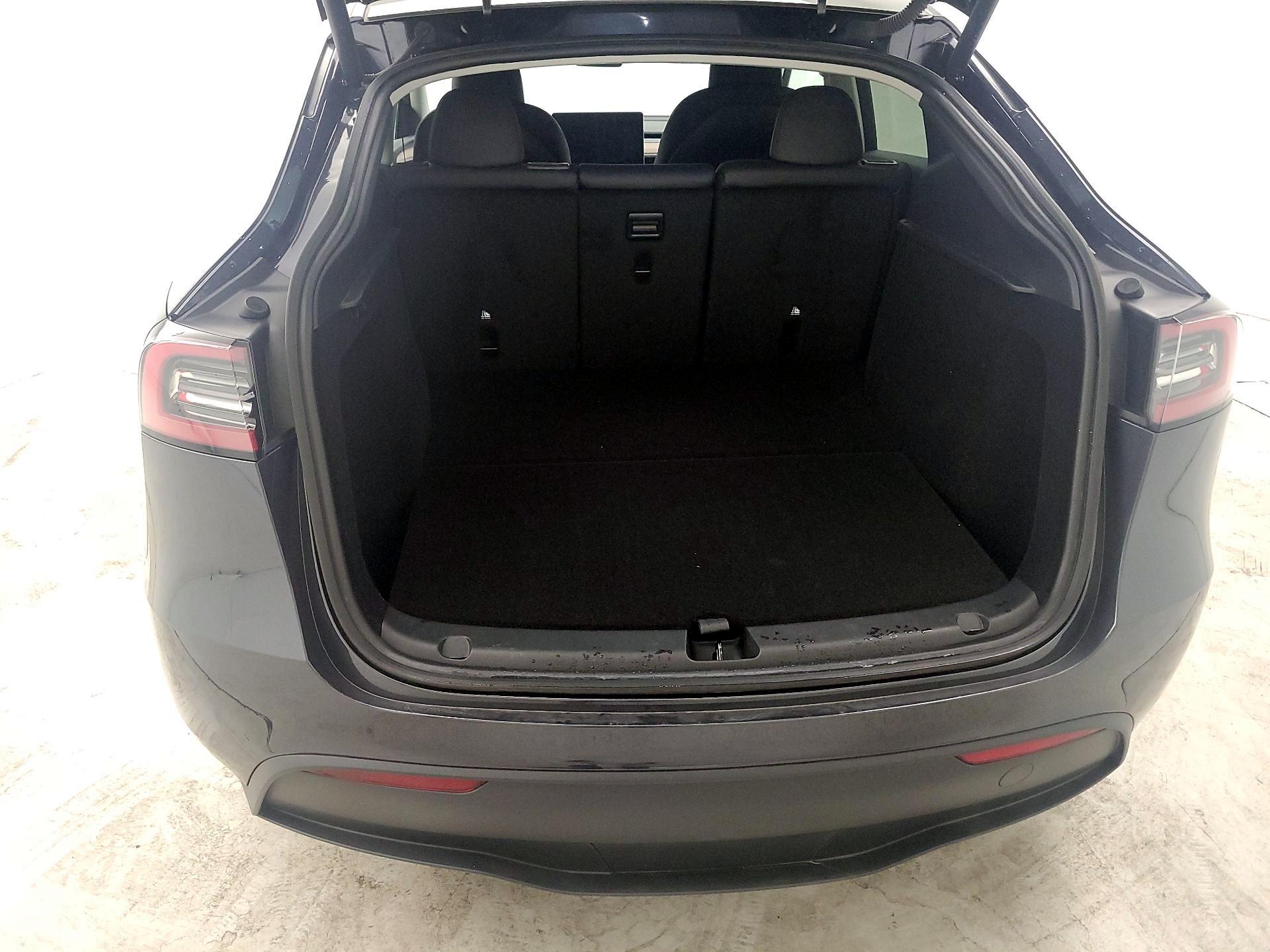 Thumbnail: 2024 Tesla Model Y - 20