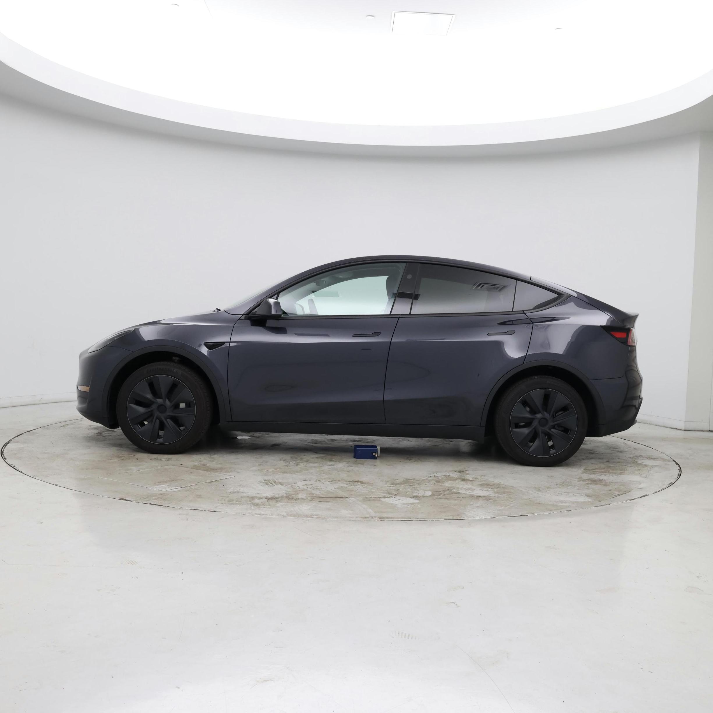 Thumbnail: 2024 Tesla Model Y - 8
