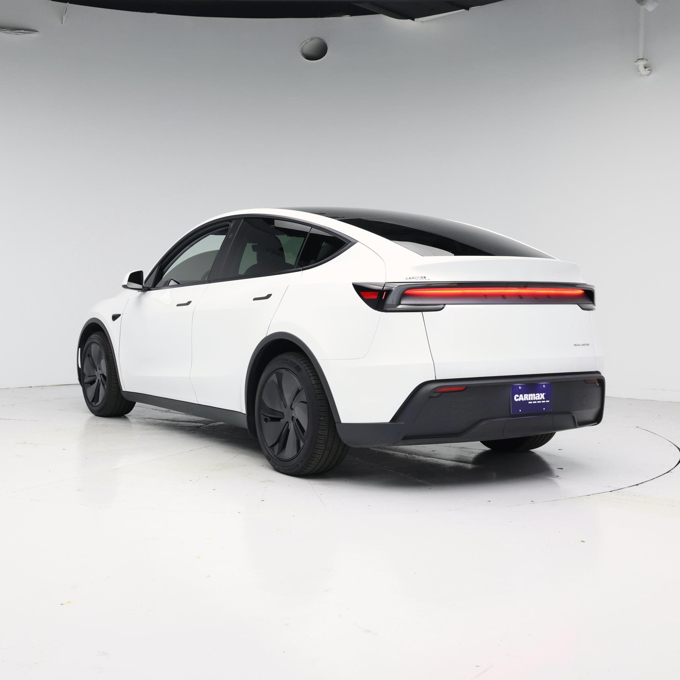 Thumbnail: 2026 Tesla Model Y - 2