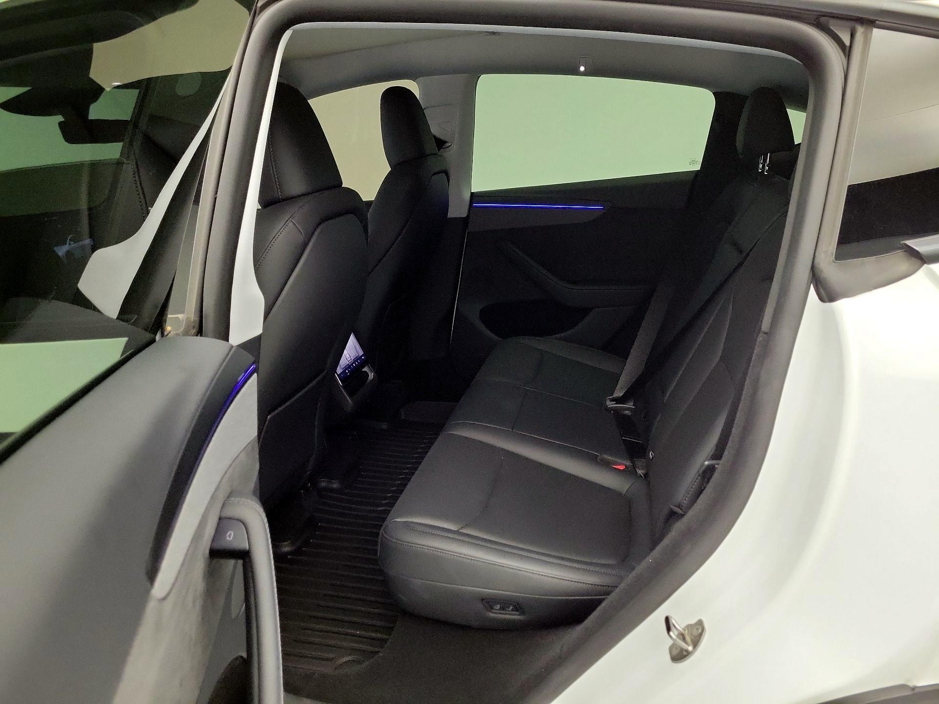 Thumbnail: 2026 Tesla Model Y - 19
