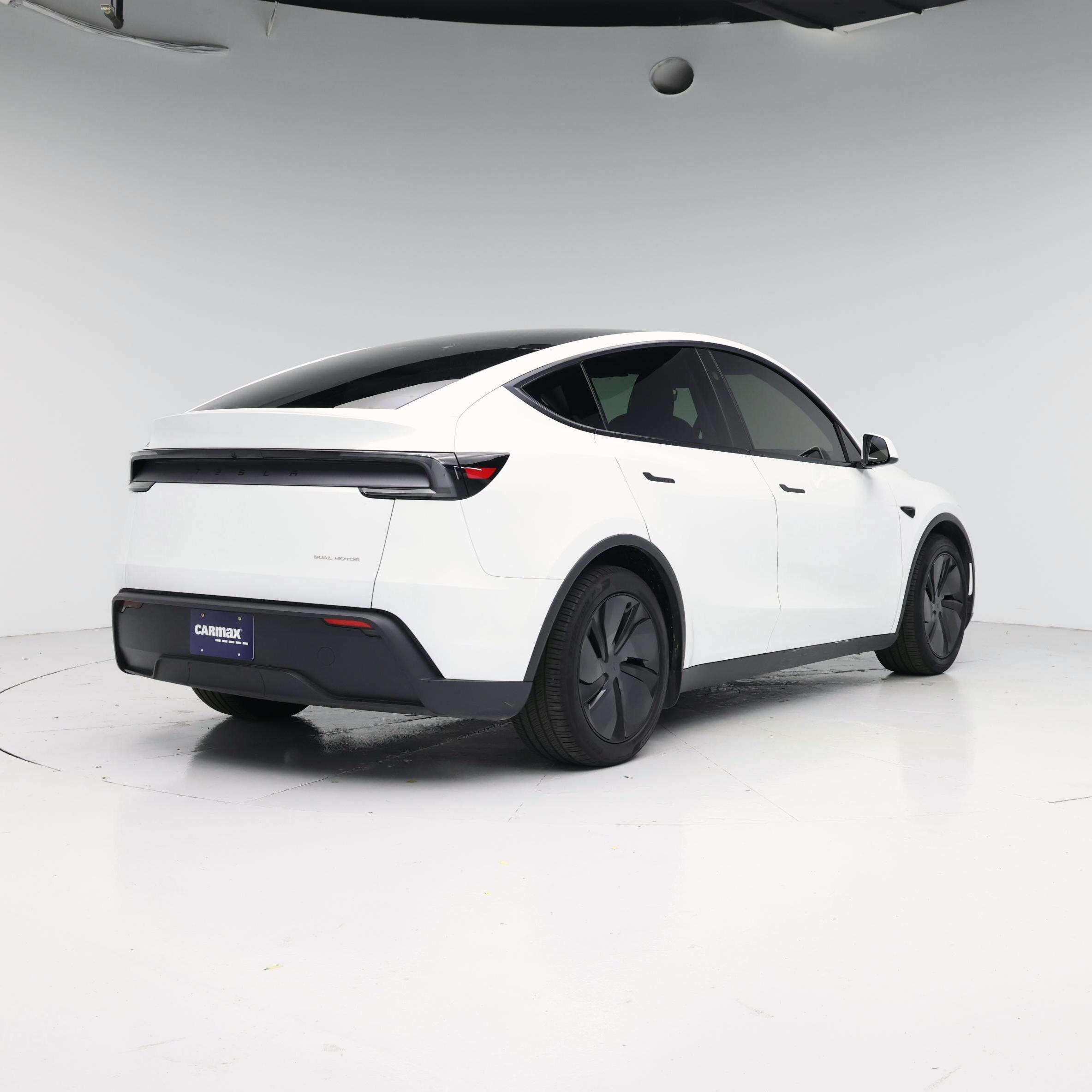 Thumbnail: 2026 Tesla Model Y - 8