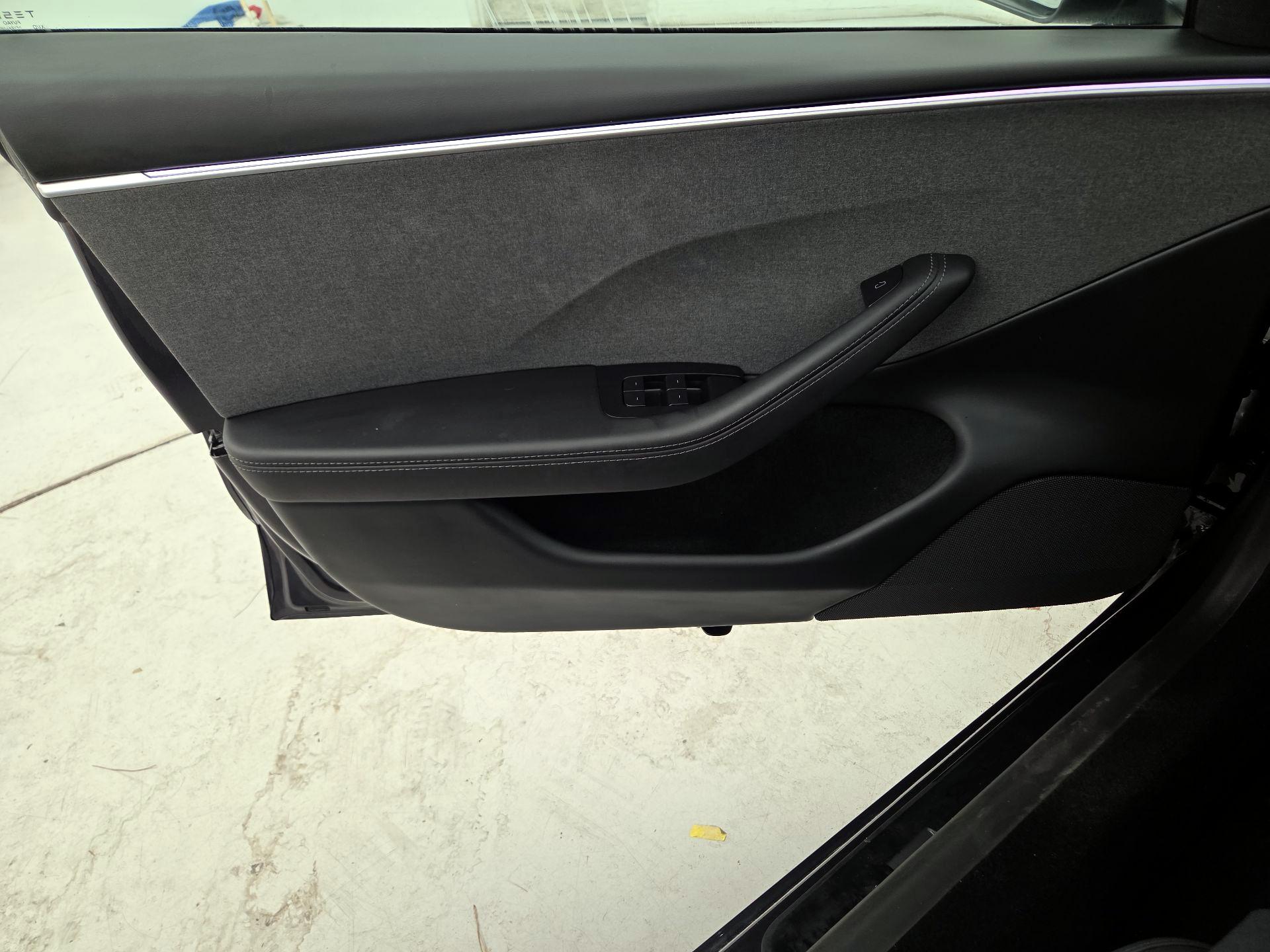 Thumbnail: 2025 Tesla Model 3 - 12