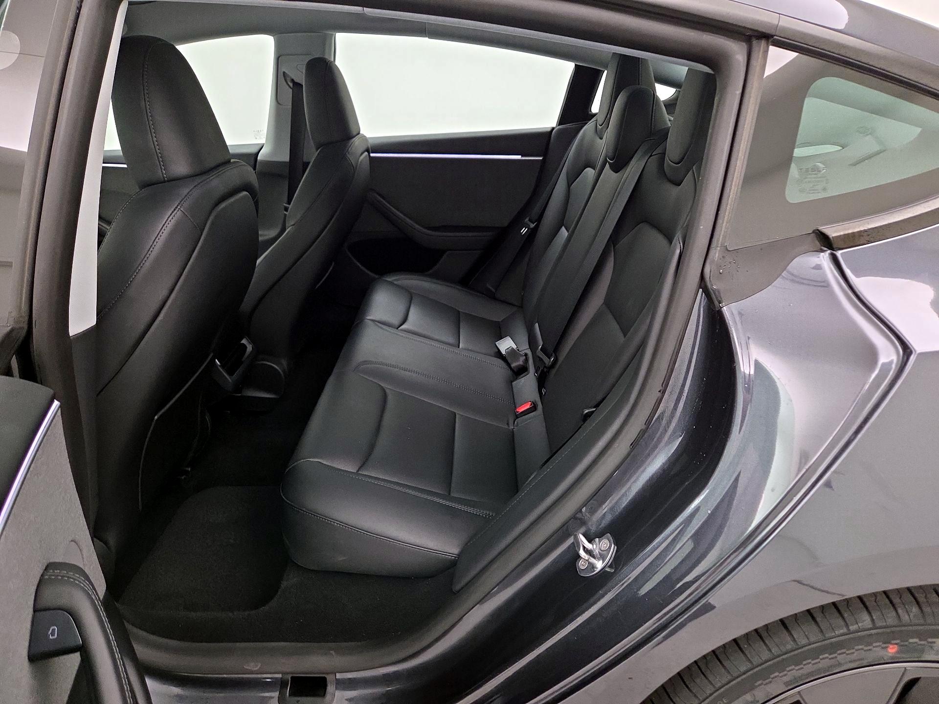 Thumbnail: 2025 Tesla Model 3 - 19