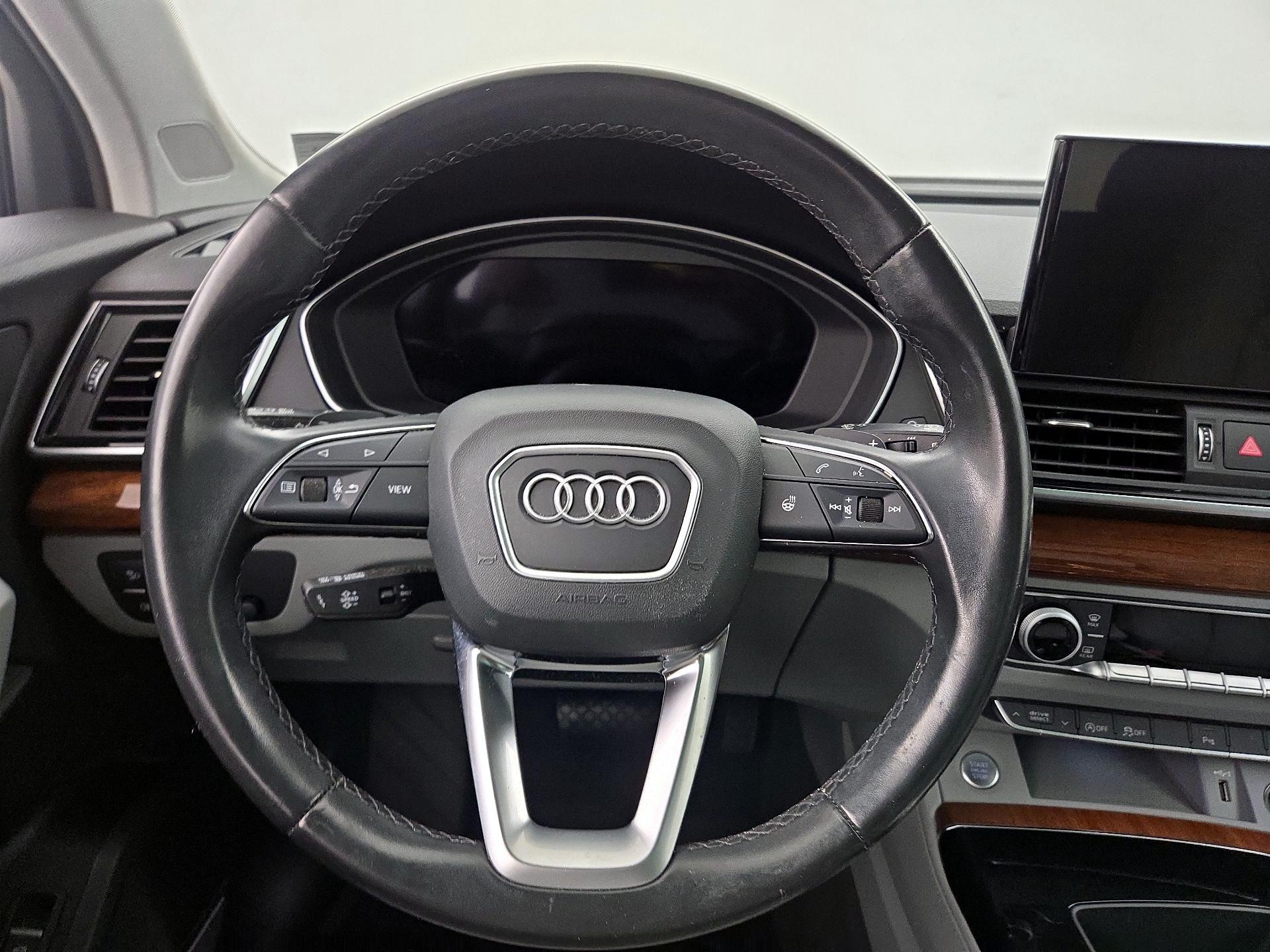Thumbnail: 2022 Audi Q5 - 10