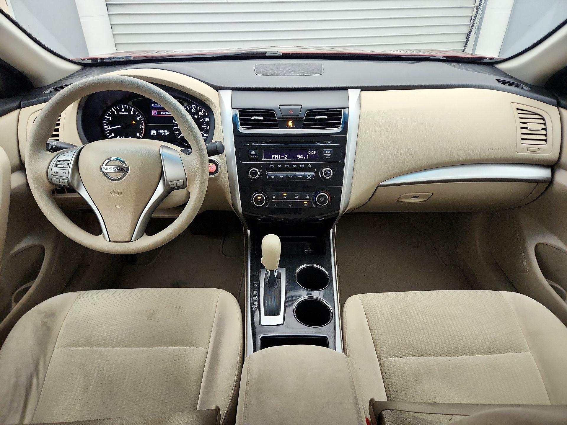 Thumbnail: 2014 Nissan Altima - 9
