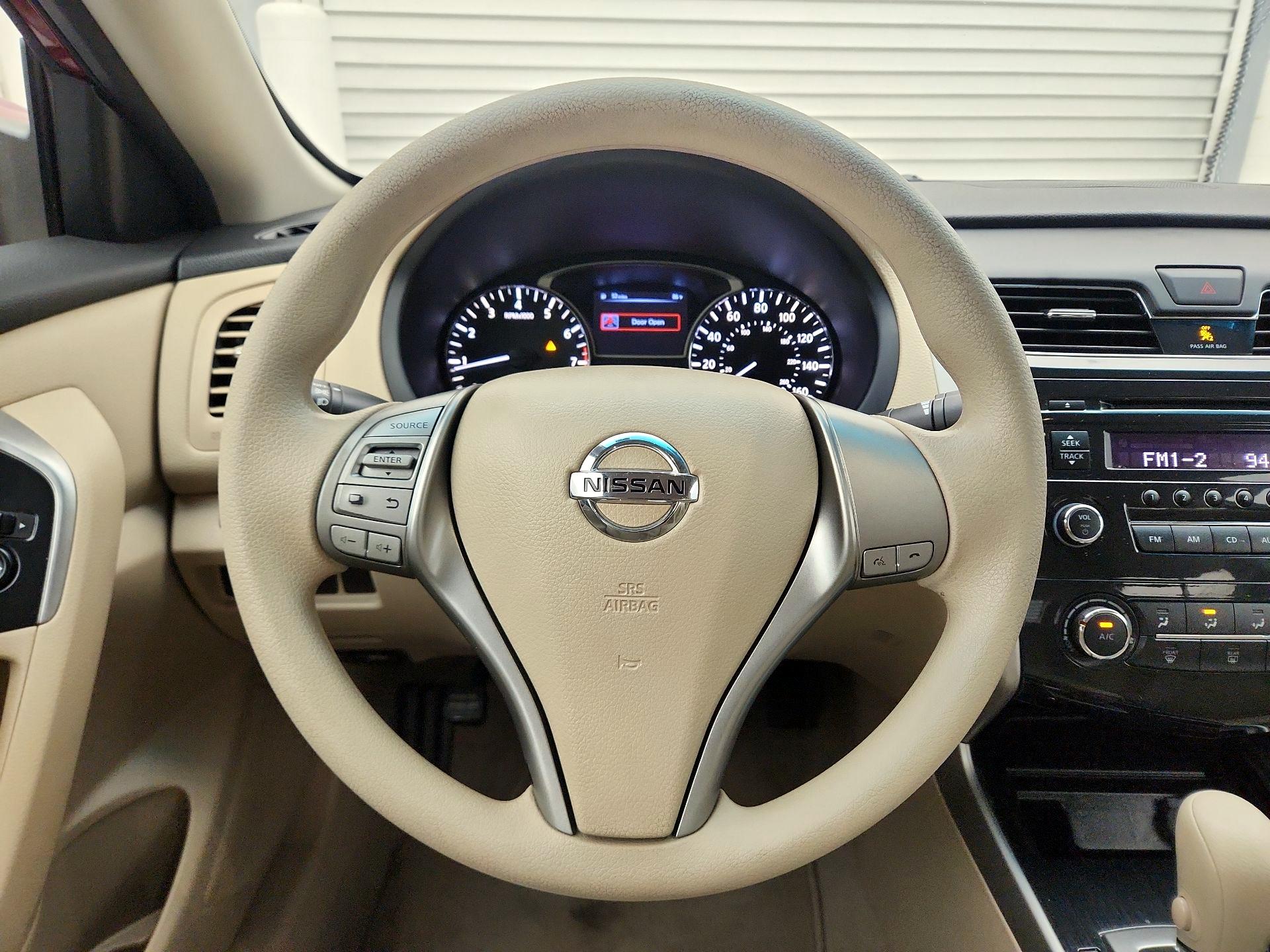 Thumbnail: 2014 Nissan Altima - 10
