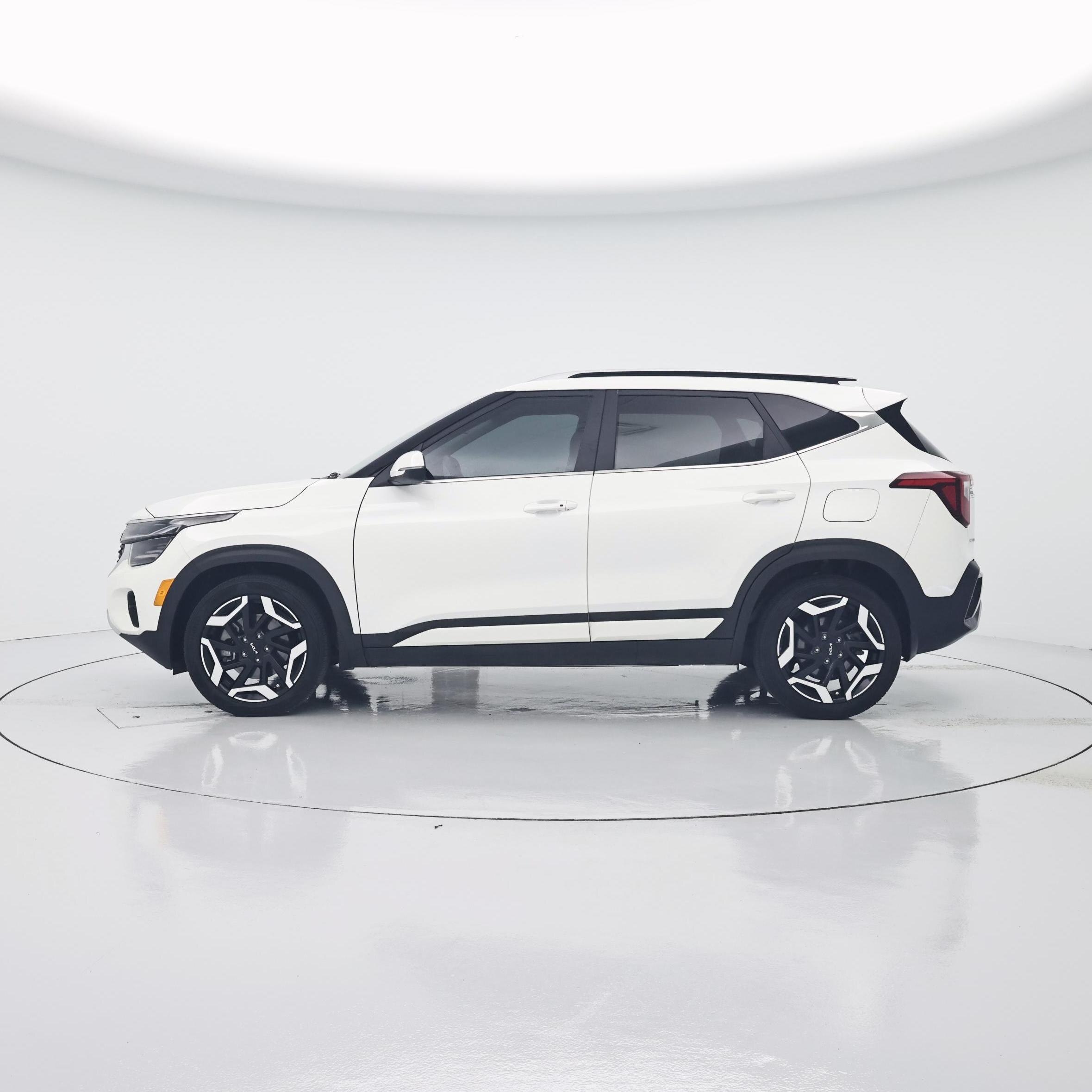 Thumbnail: 2024 Kia Seltos - 3