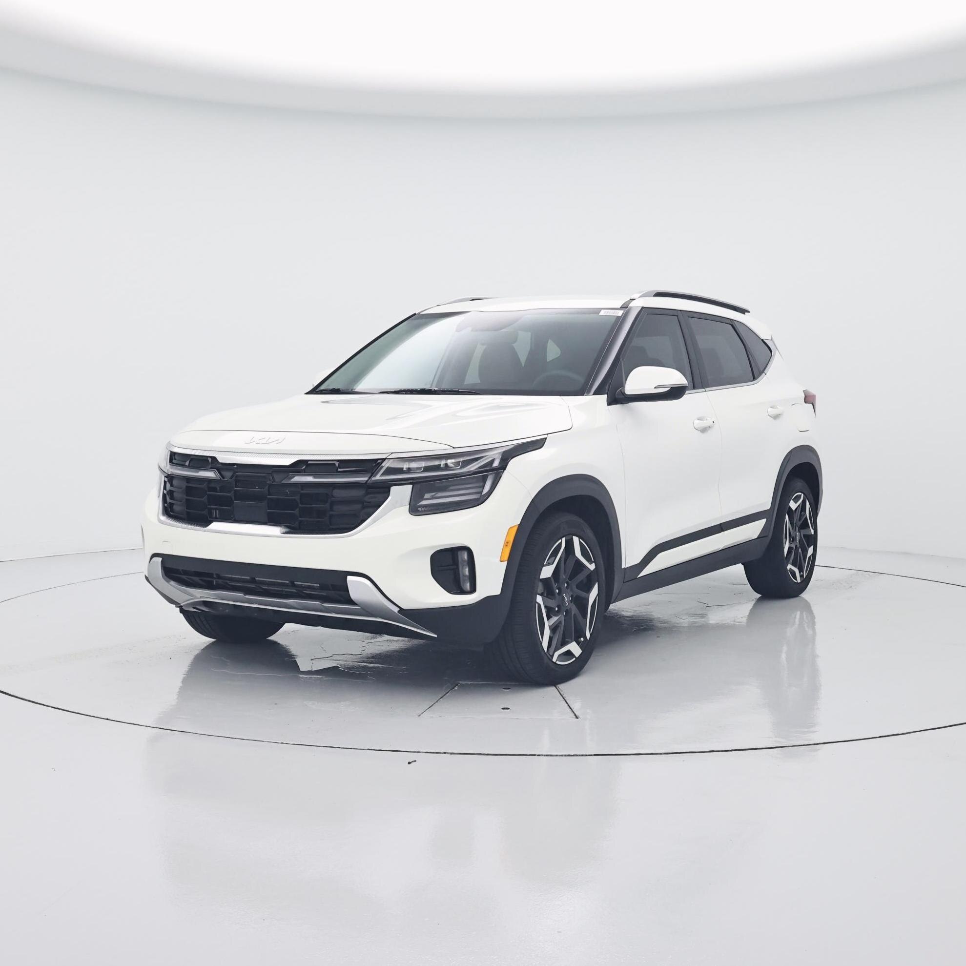 Thumbnail: 2024 Kia Seltos - 4