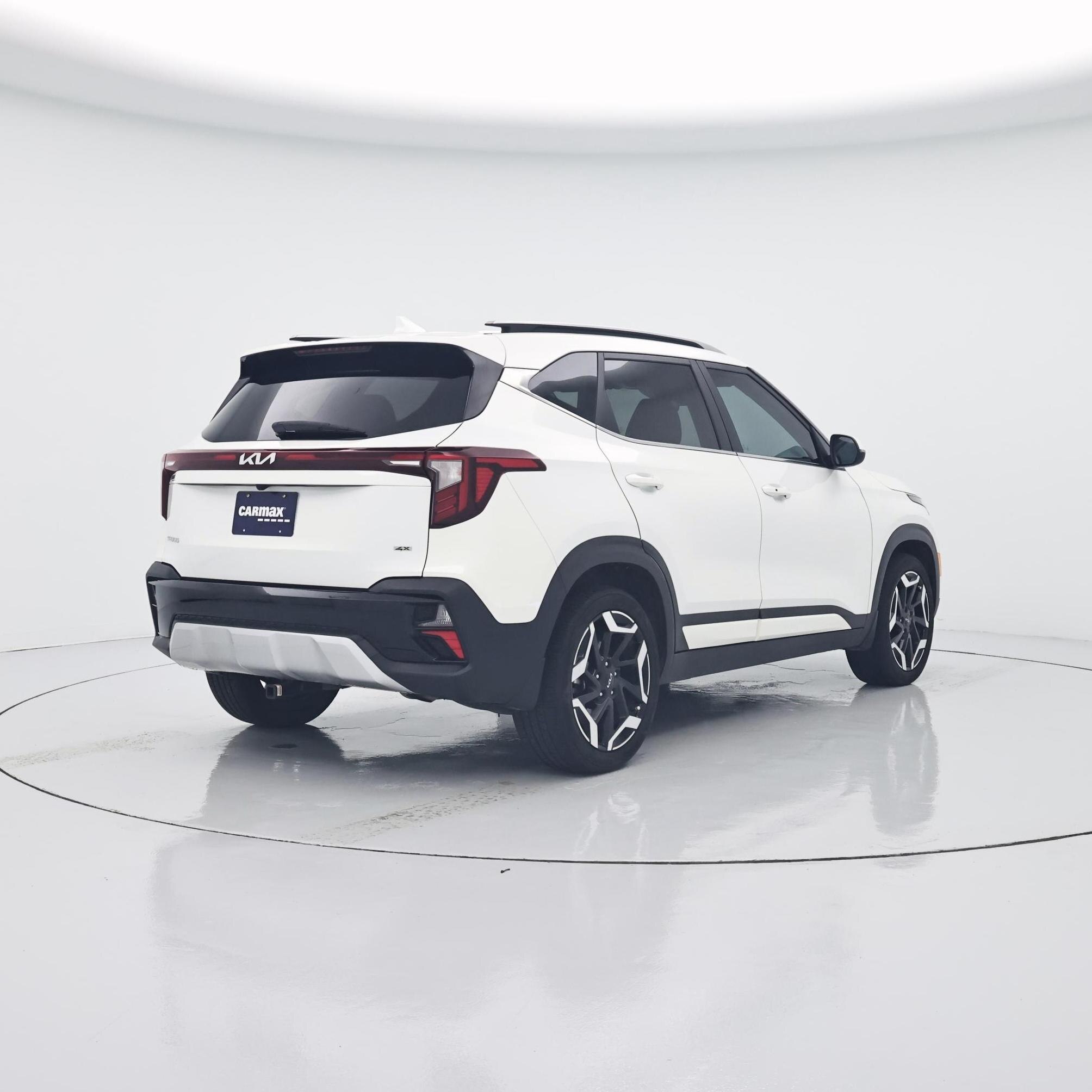 Thumbnail: 2024 Kia Seltos - 8