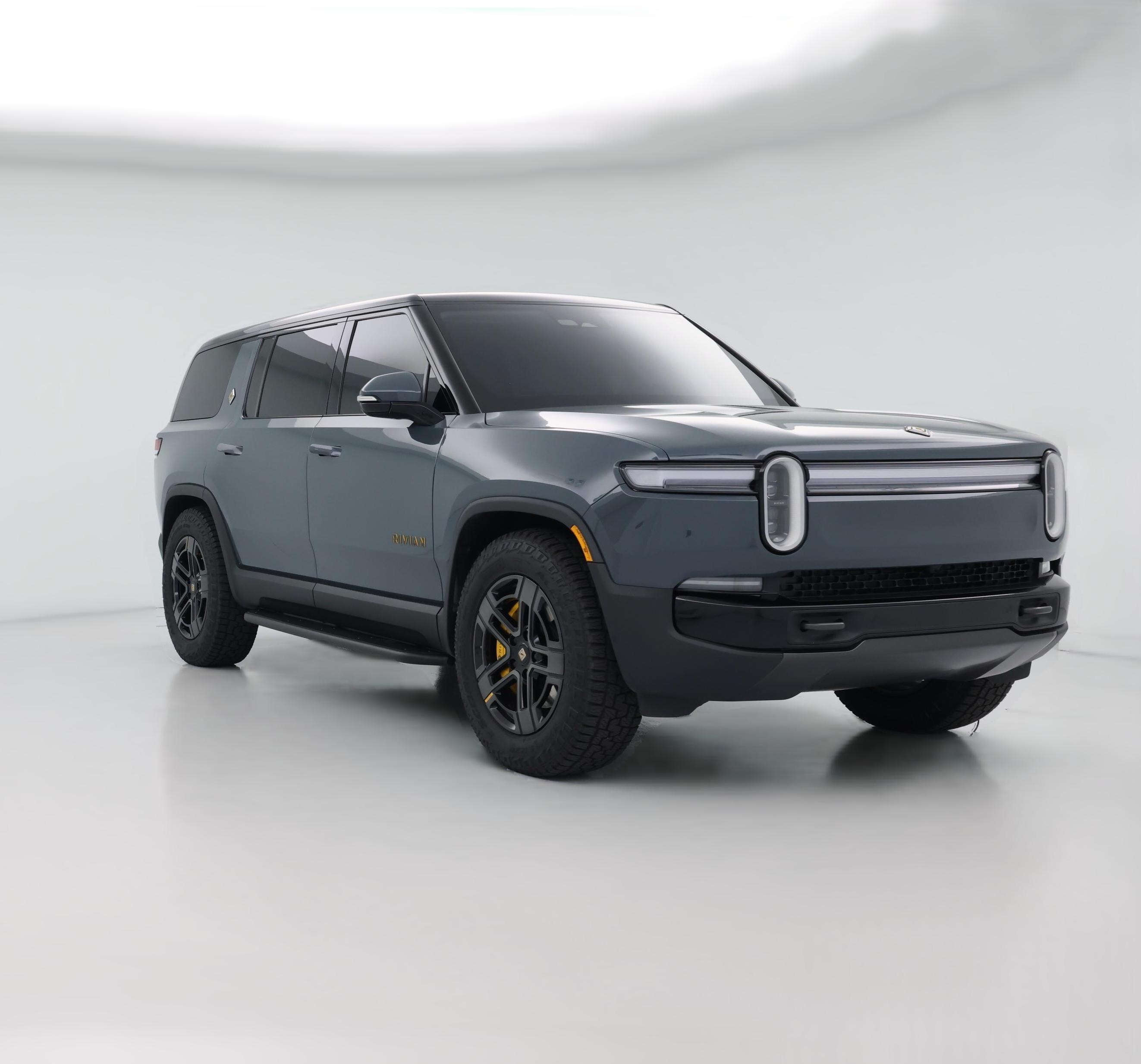 Thumbnail: 2025 Rivian R1S - 1