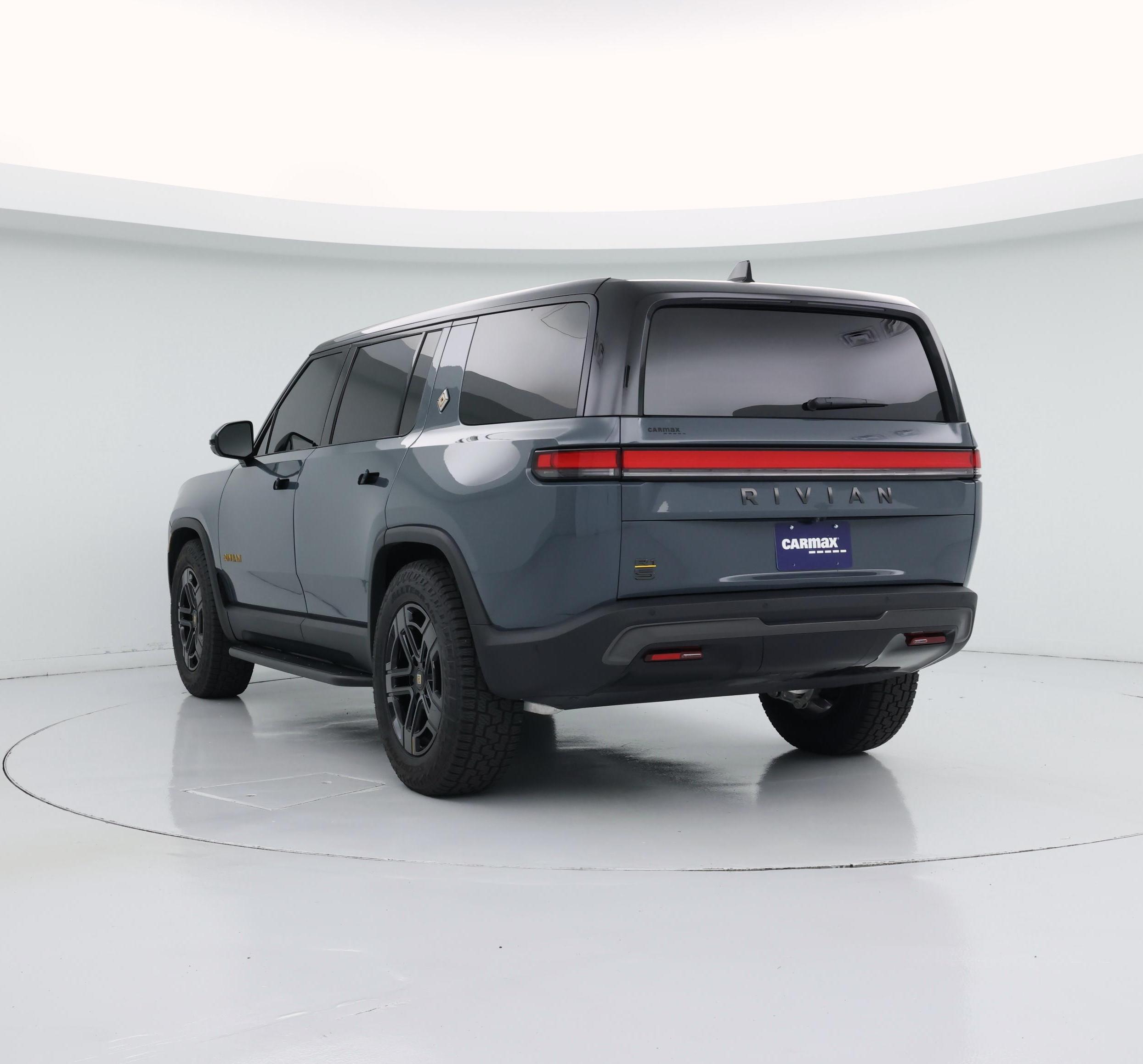 Thumbnail: 2025 Rivian R1S - 2