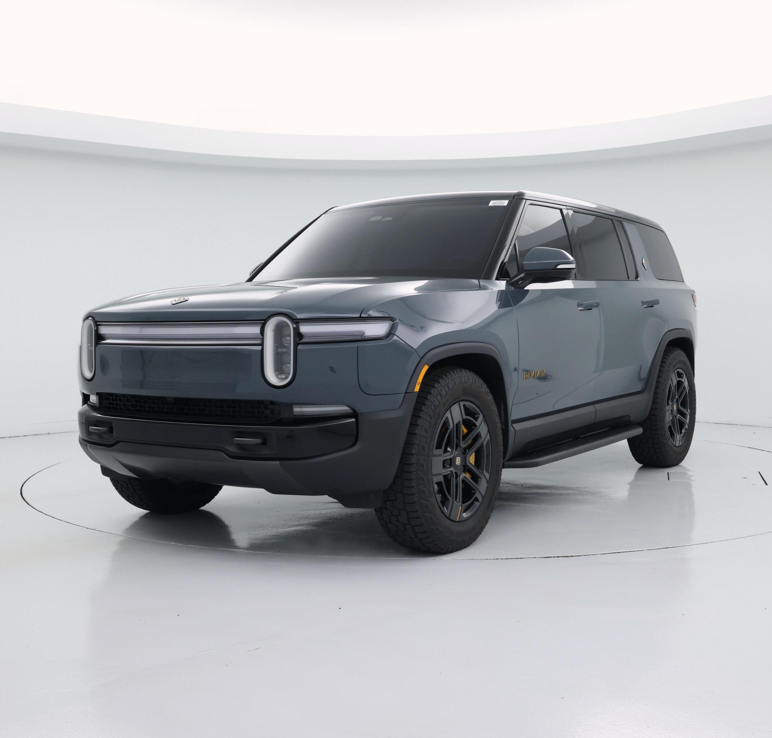 Thumbnail: 2025 Rivian R1S - 4
