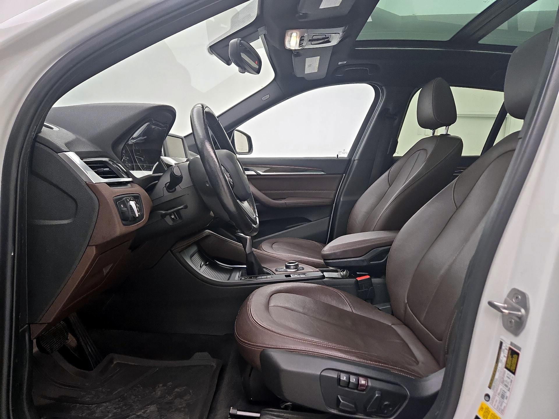 Thumbnail: 2017 BMW X1 - 11