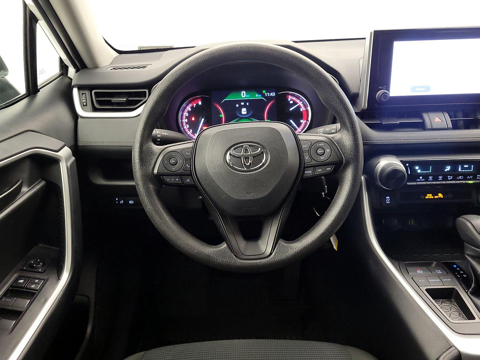 Thumbnail: 2024 Toyota RAV4 - 10