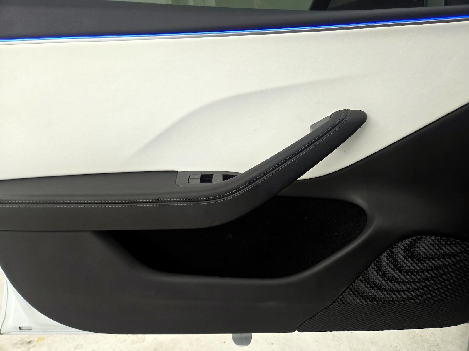 2024 Tesla Model 3 Long Range - Photo 13