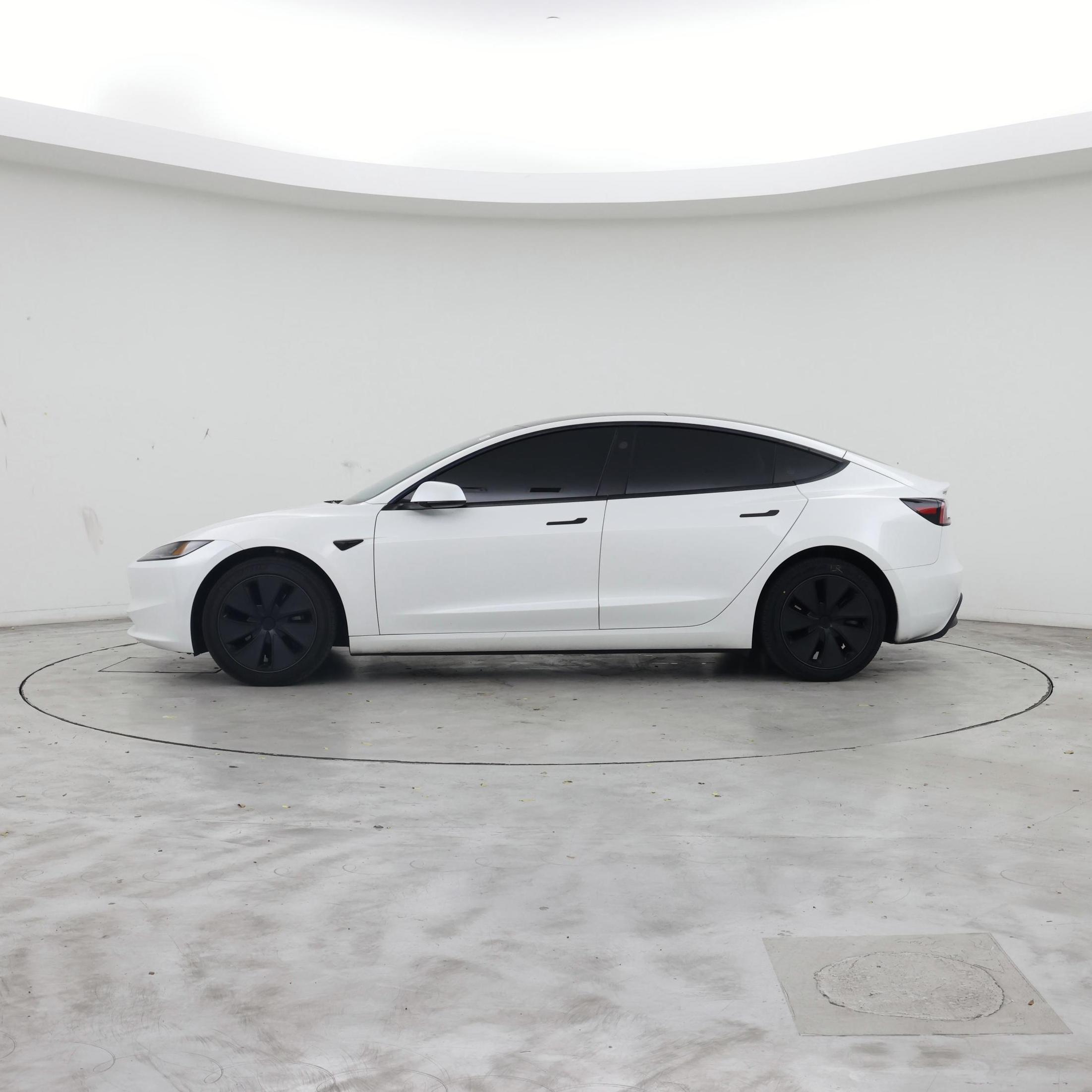 Thumbnail: 2024 Tesla Model 3 - 3